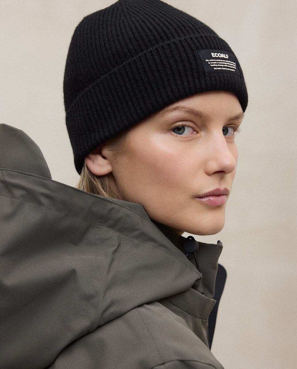 Gabardina de mujer con capucha y bolsillos laterales · Ecoalf · El