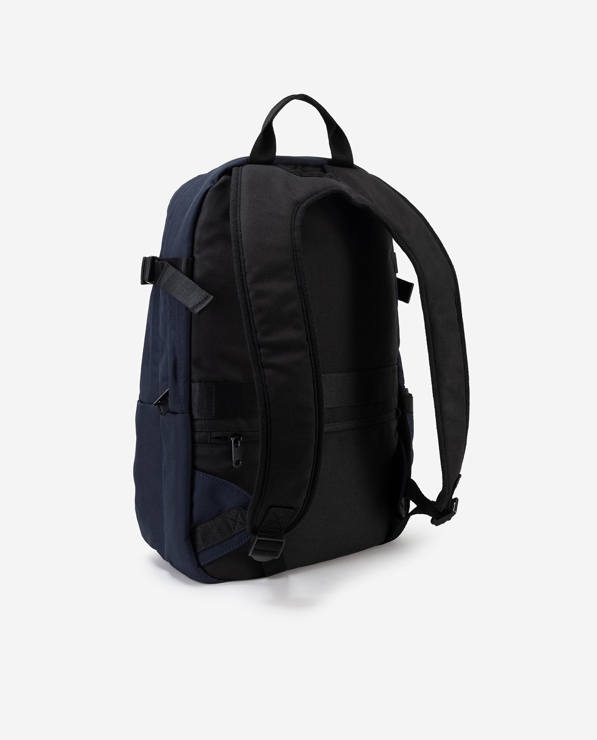 Mochila de hombre con logo en parte delantera. - Ecoalf - Azul marino Azul marino-6