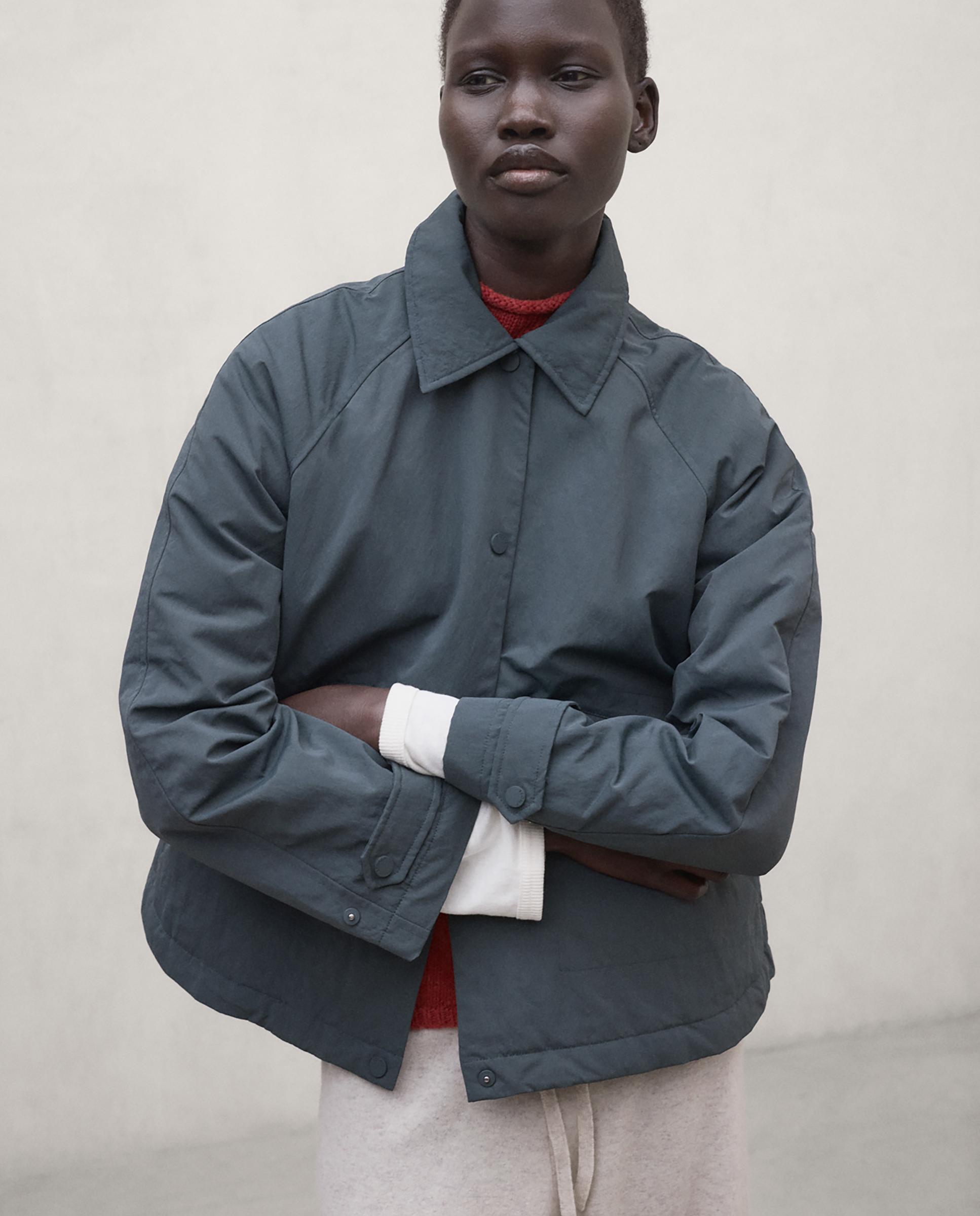 Chaqueta de mujer con cuello camisero y bolsillos con solapa saone - Ecoalf - Gris cuarzo metalizado Gris cuarzo metalizado-2
