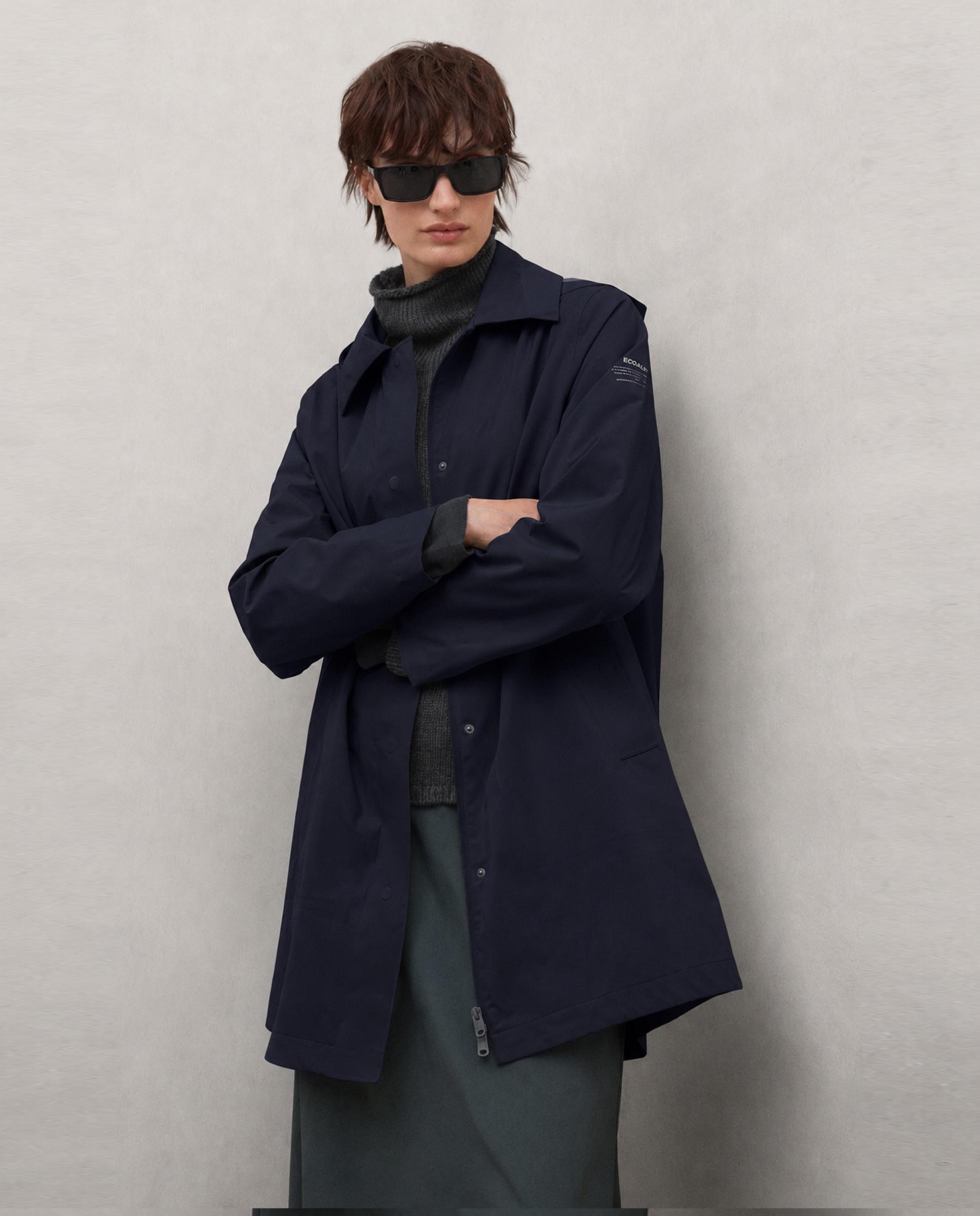 Chubasquero de mujer impermeable largo tormenta - Ecoalf - Azul marino Azul marino-2