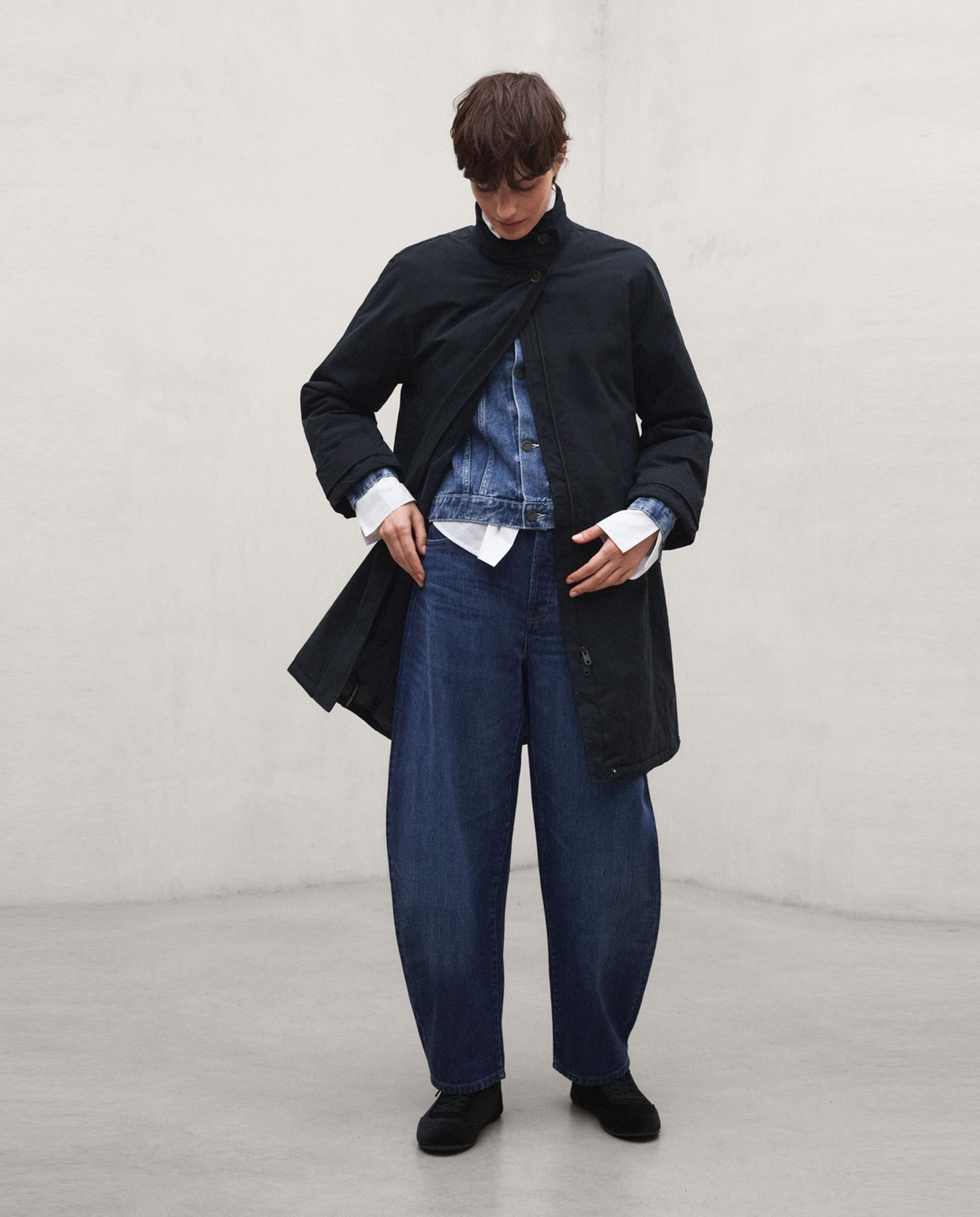 Gabardina de mujer repelente al agua con cuello alto nebu - Ecoalf - Azul marino Azul marino-1