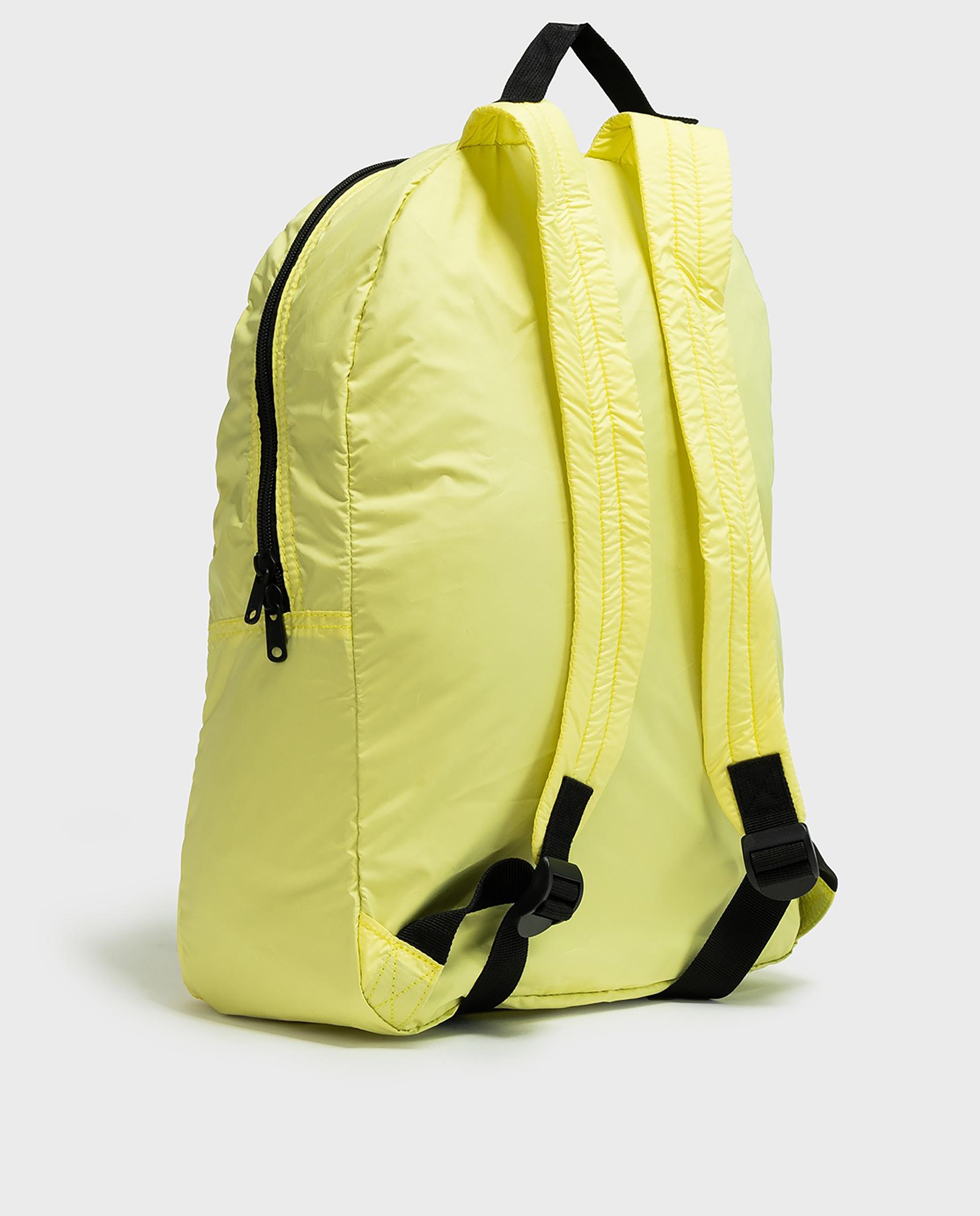 Imagen 4 de Mochila unisex plegable con bolsillo frontal - Ecoalf - Limón Limón