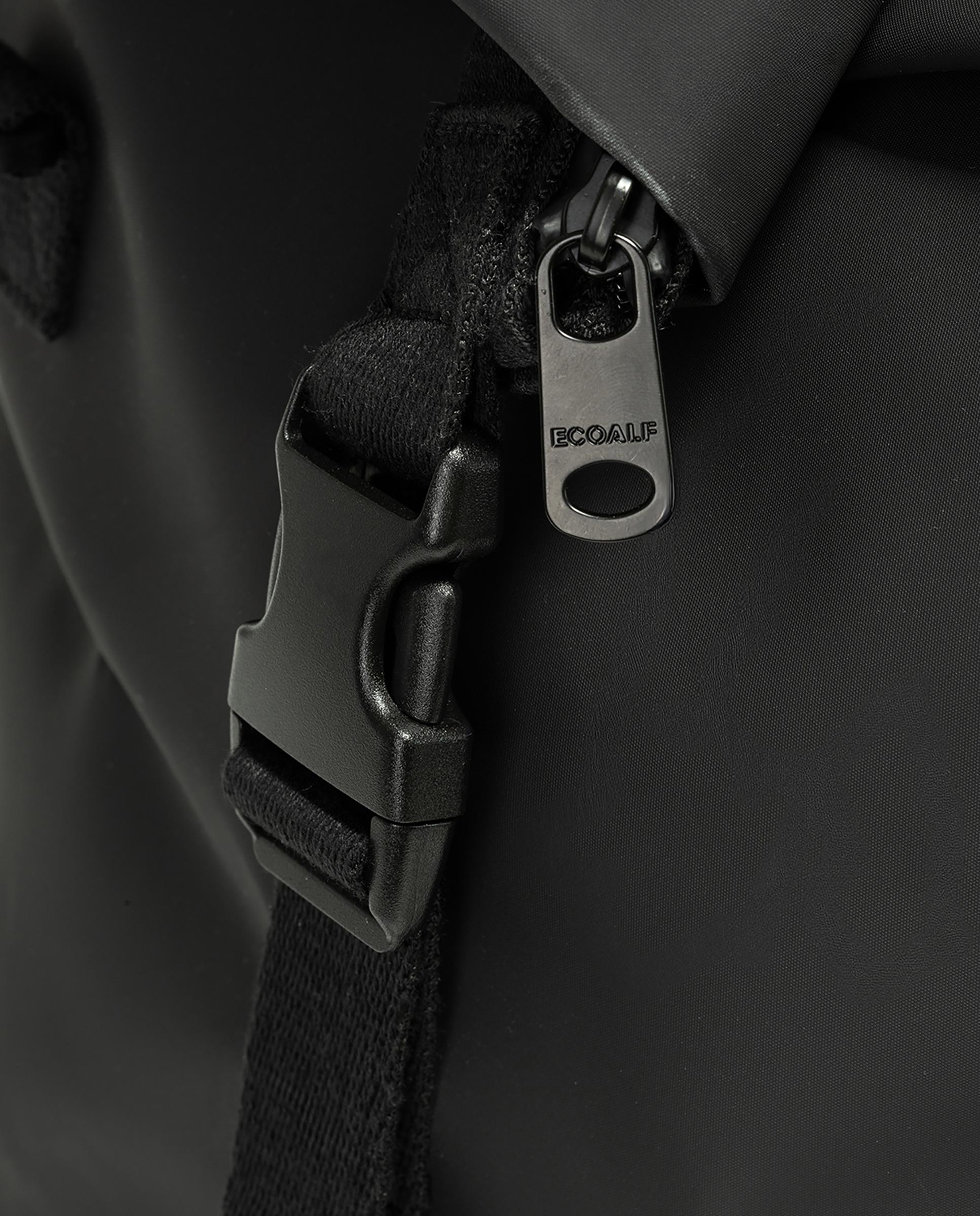 Bandolera de viaje de hombre areny wr con diseño amplio y funcional - Ecoalf - Negro Negro-8