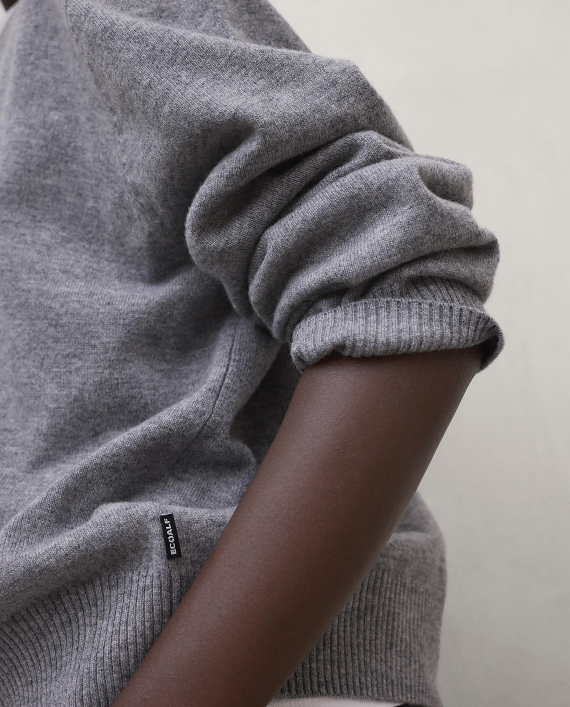 Jersey de mujer, con cuello redondo. - Ecoalf - Gris Gris-3