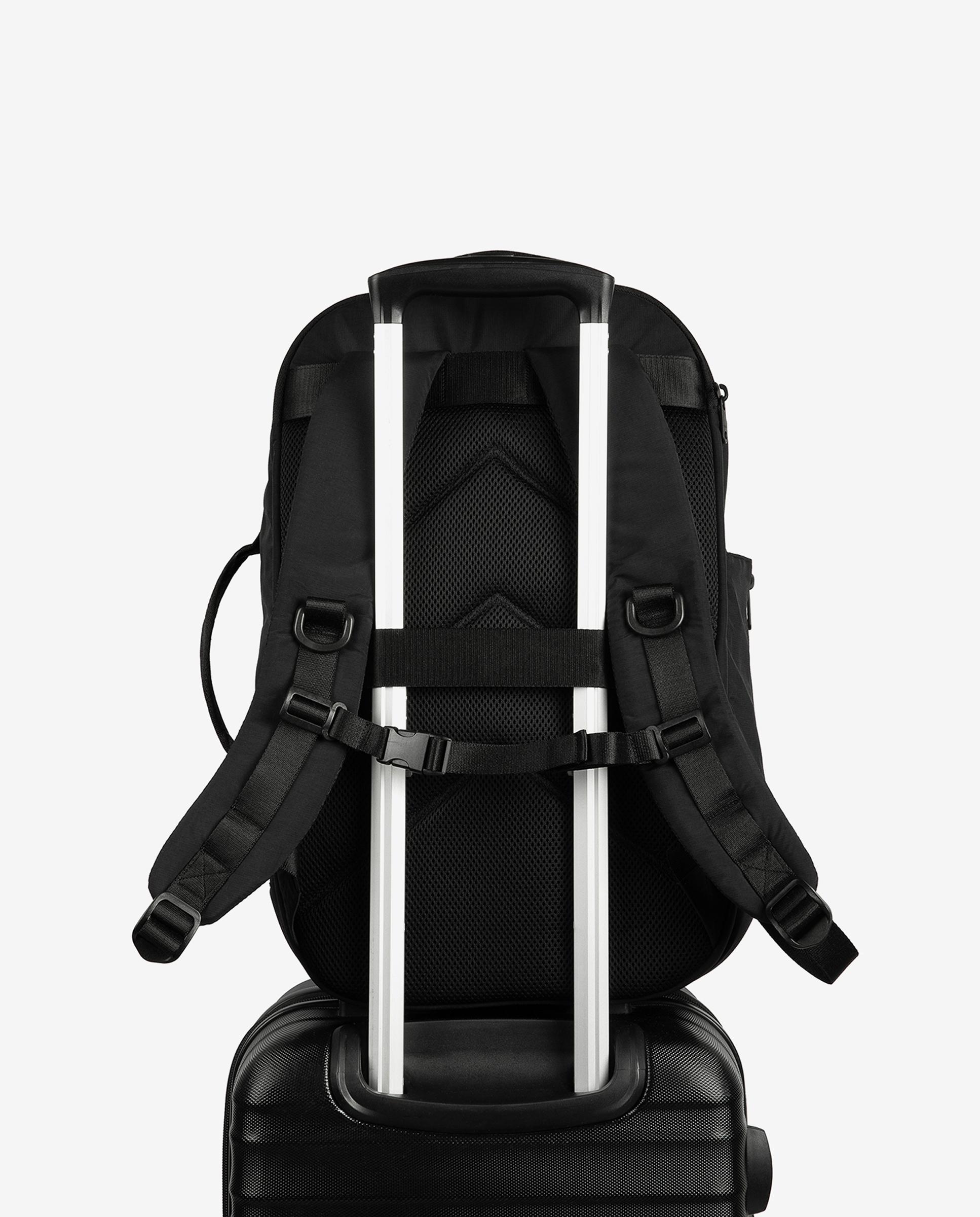 Mochila de hombre oslo con diseño repelente al agua - Ecoalf - Negro Negro-4
