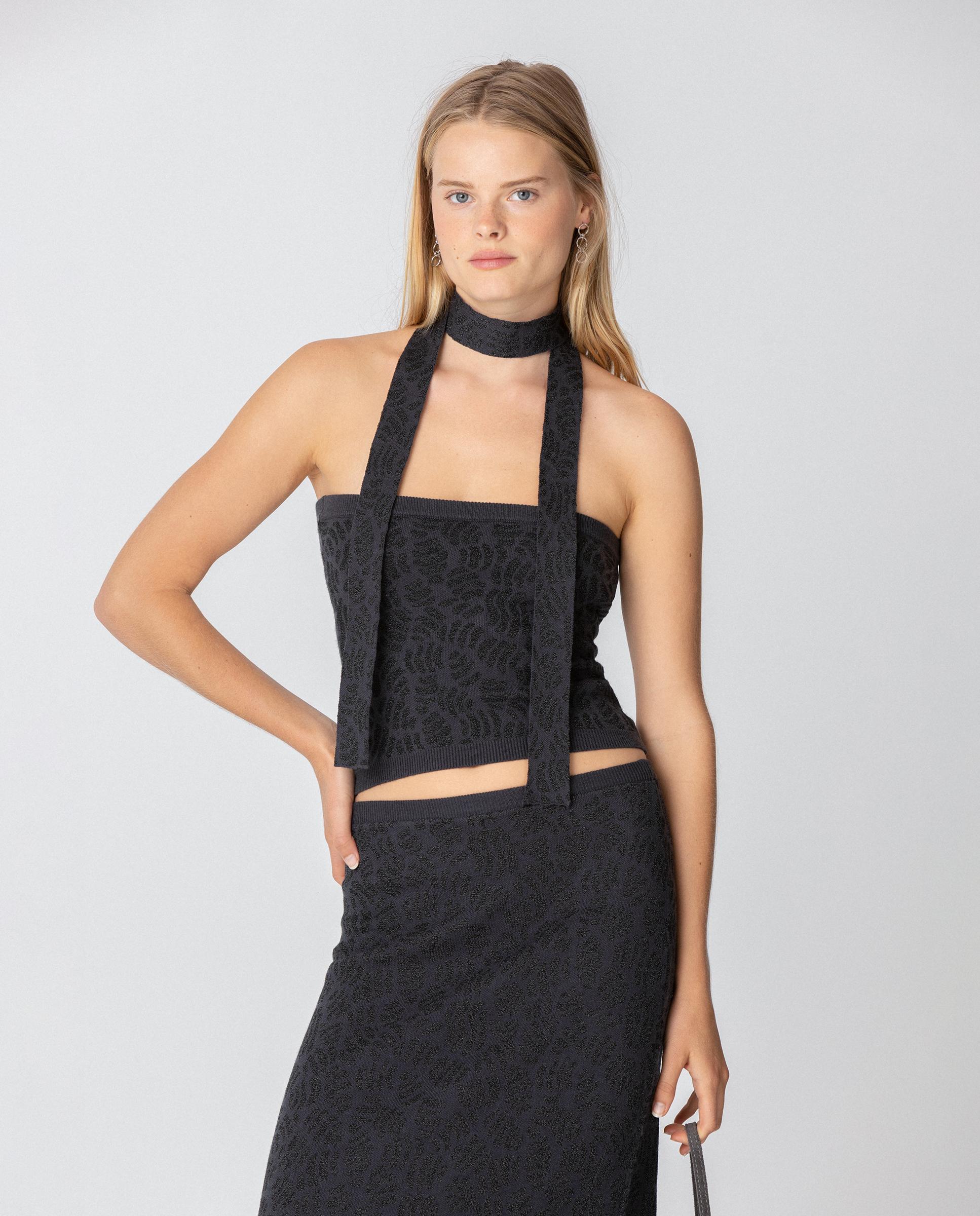 Noon - Top de mujer bandeau con cuello choker.