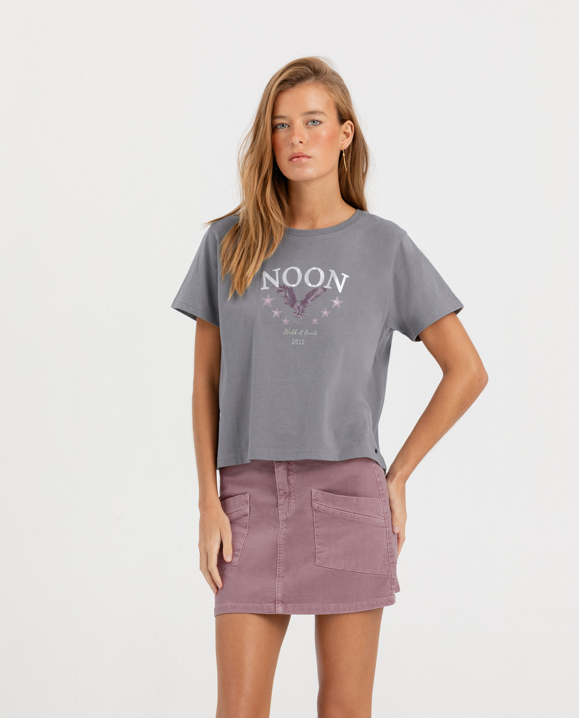 Noon - Camiseta de mujer con logo.