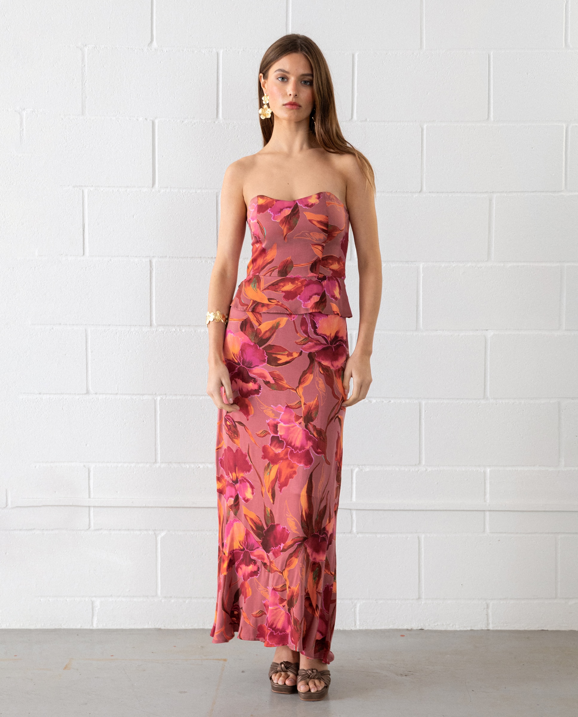 Falda midi estampada con volante