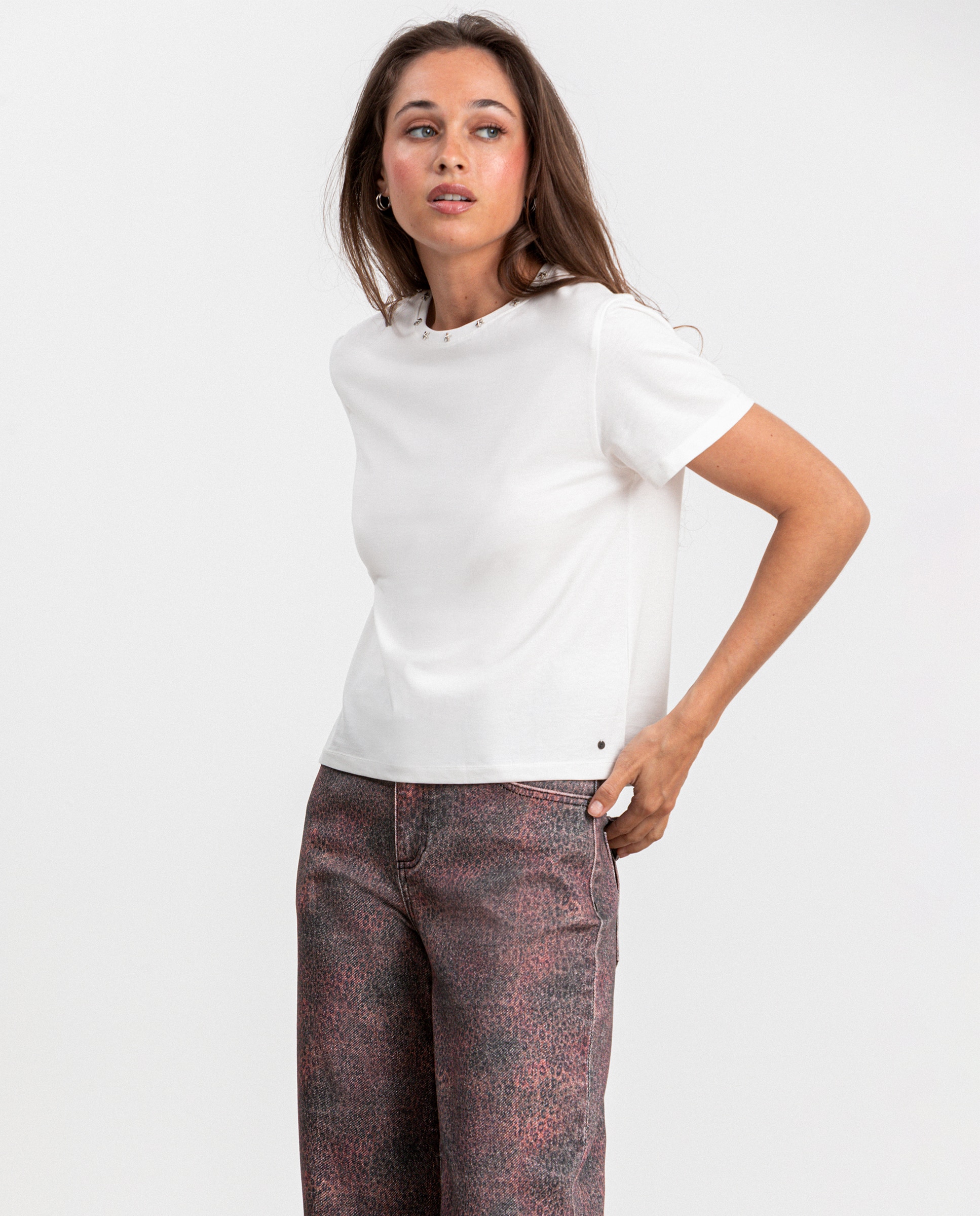 Camiseta manga corta de mujer con estrellas tachas - Noon - Blanco Blanco-3