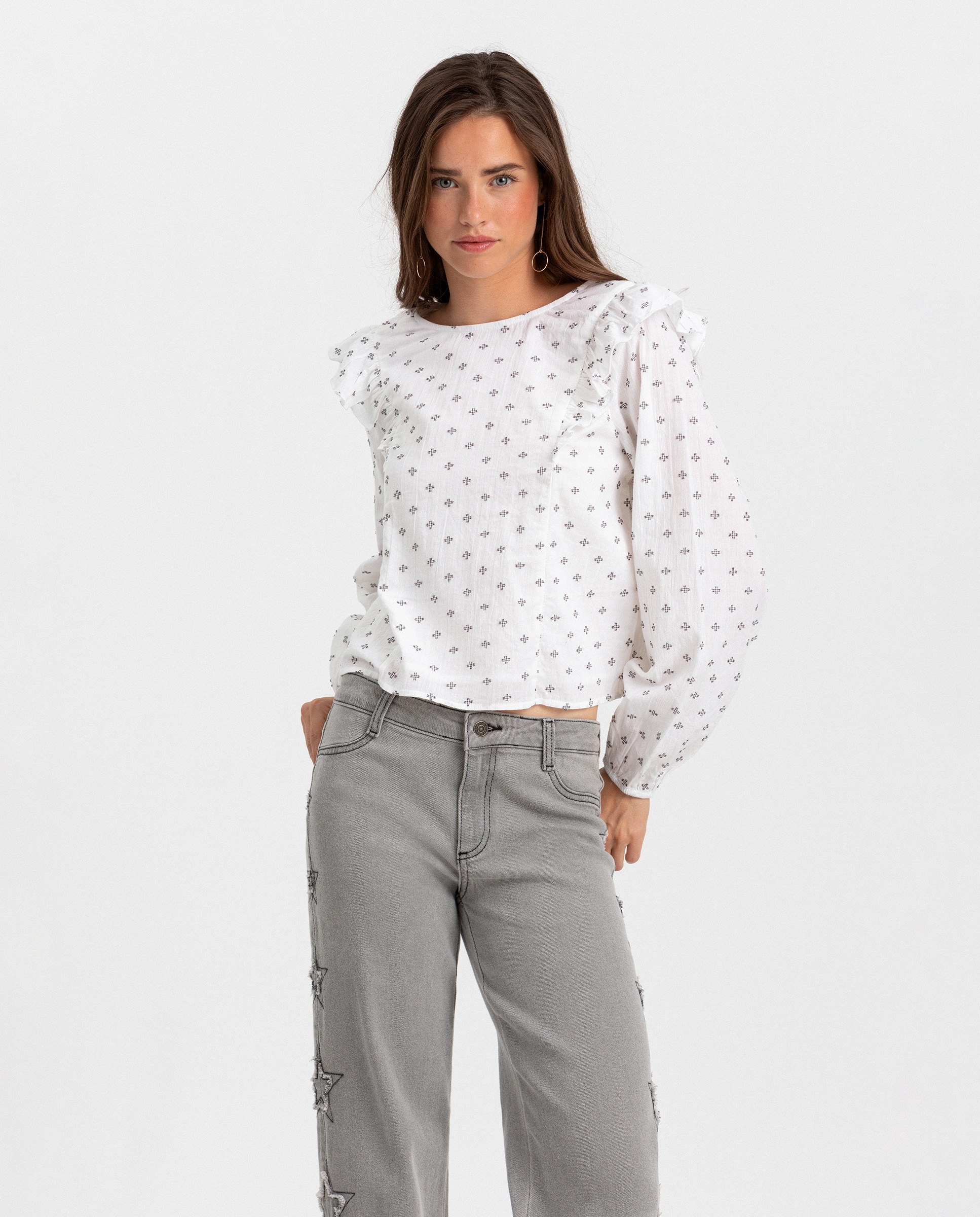 Imagen 0 de Blusa de mujer con volantes y bordados Blanco