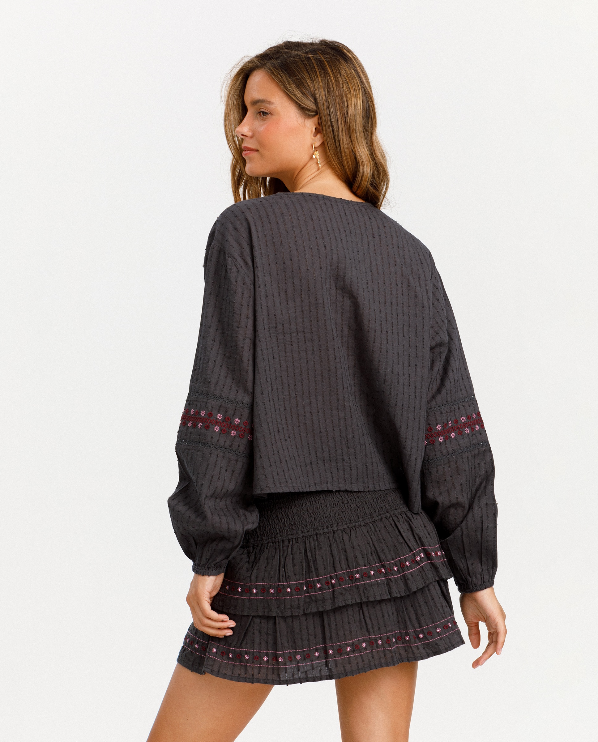 Blusa de mujer entredós y cierre con botones - Noon - Antracita / Gris Antracita / Gris-2