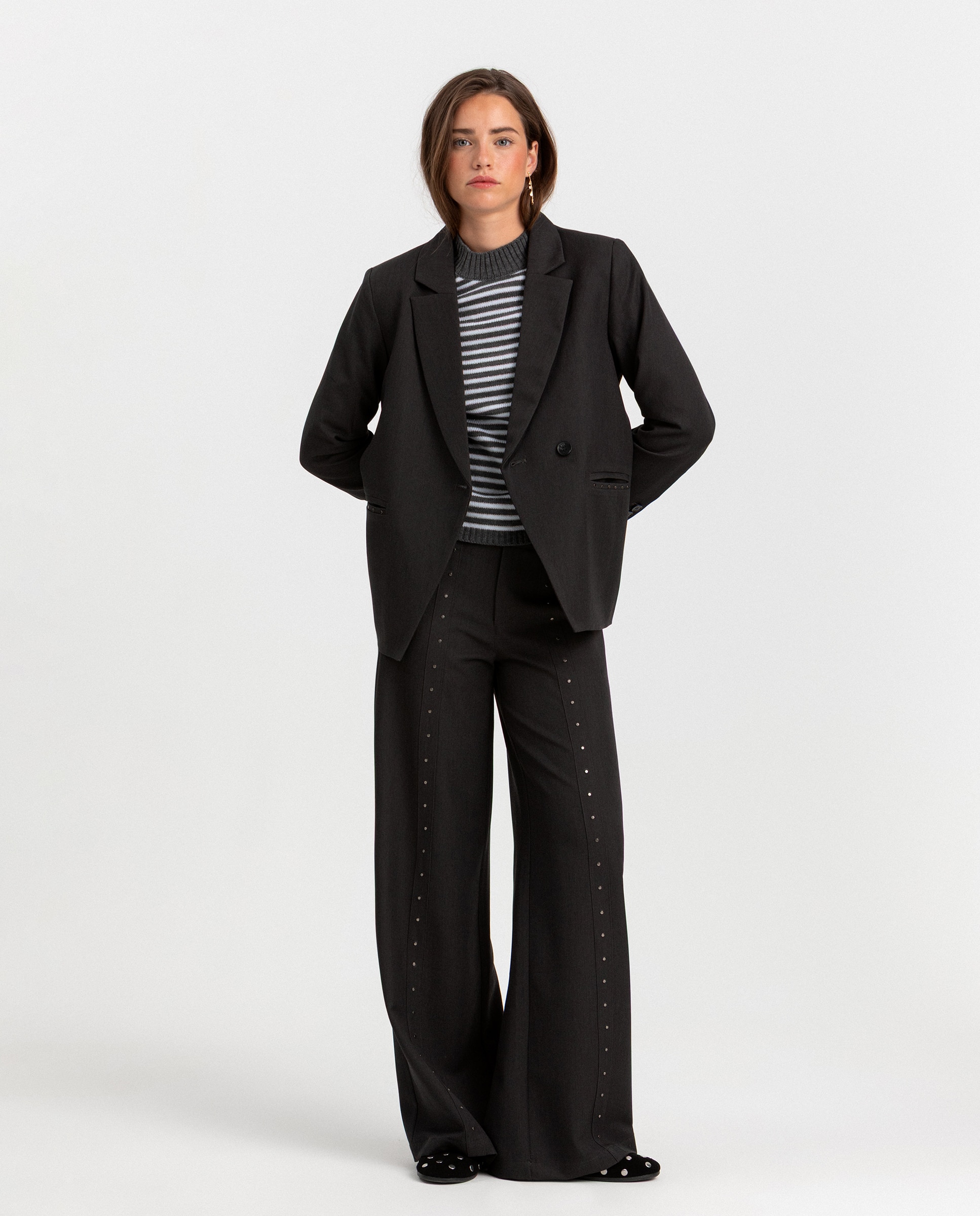 Blazer de mujer con detalle tachuelas en el bolsillo - Noon - Antracita / Gris Antracita / Gris-1