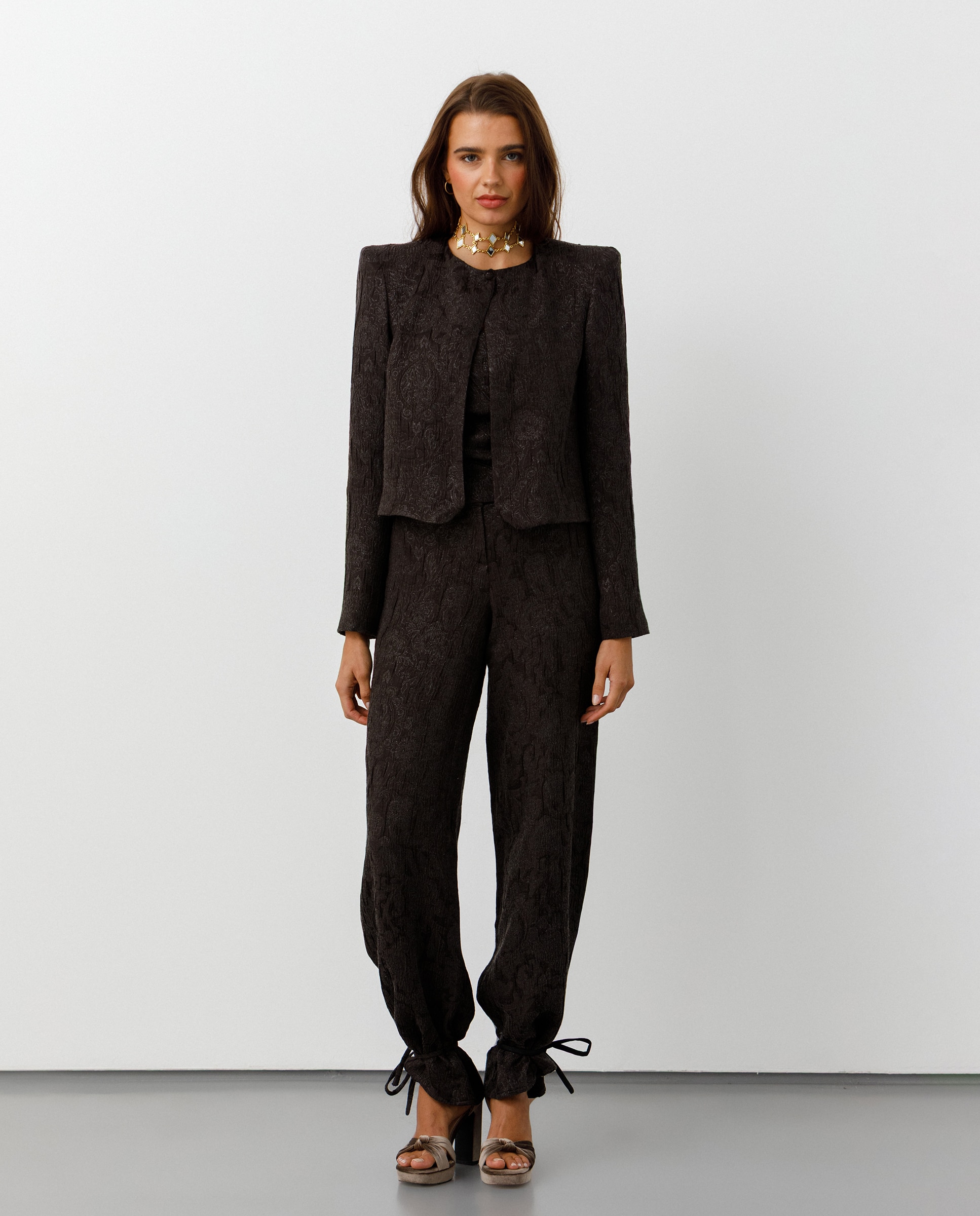 Chaqueta de mujer con hombreras - Noon - Marrón Marrón-3