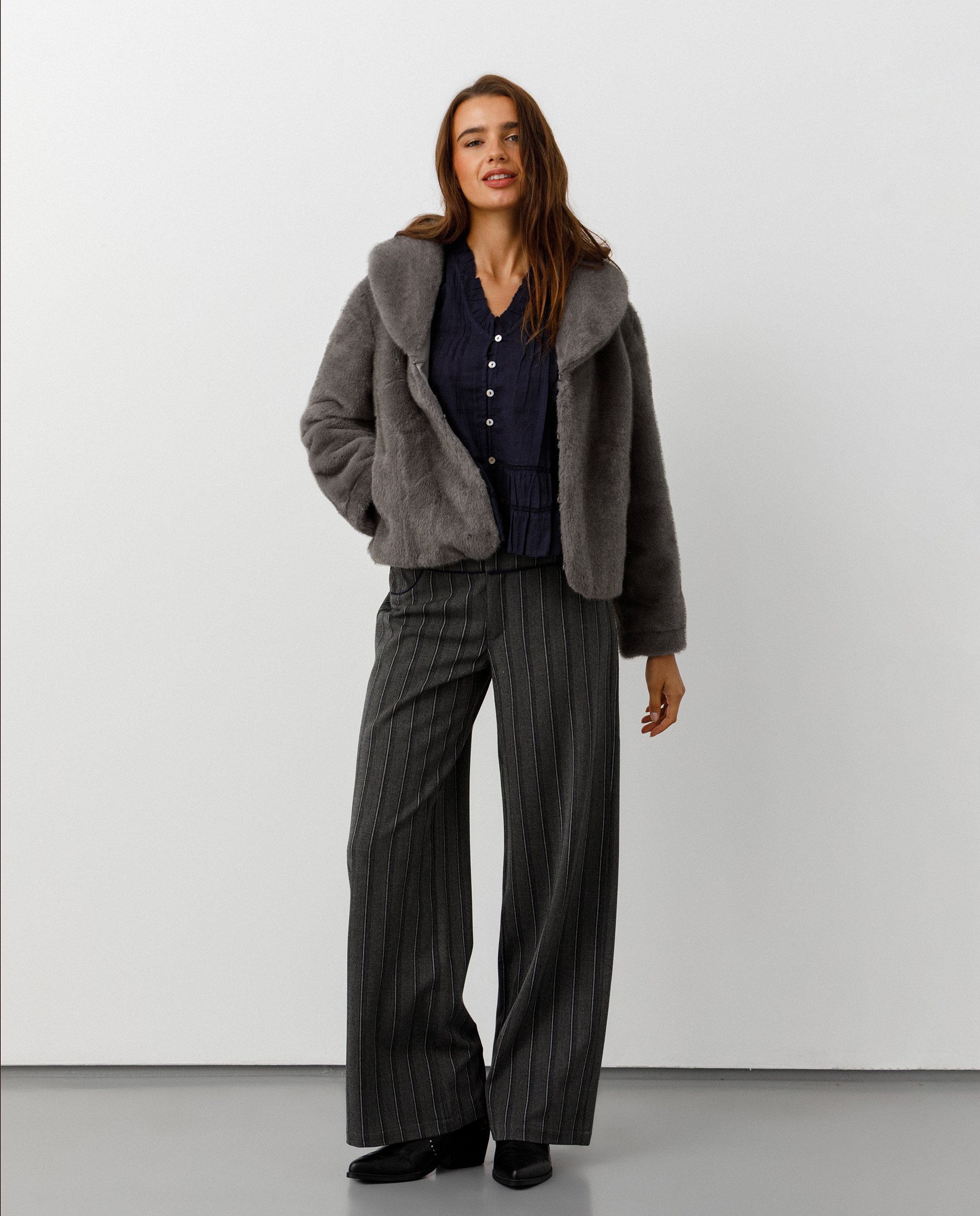 Imagen 3 de Chaqueta pelo de mujer bolsillos frontales - Noon - Gris Gris
