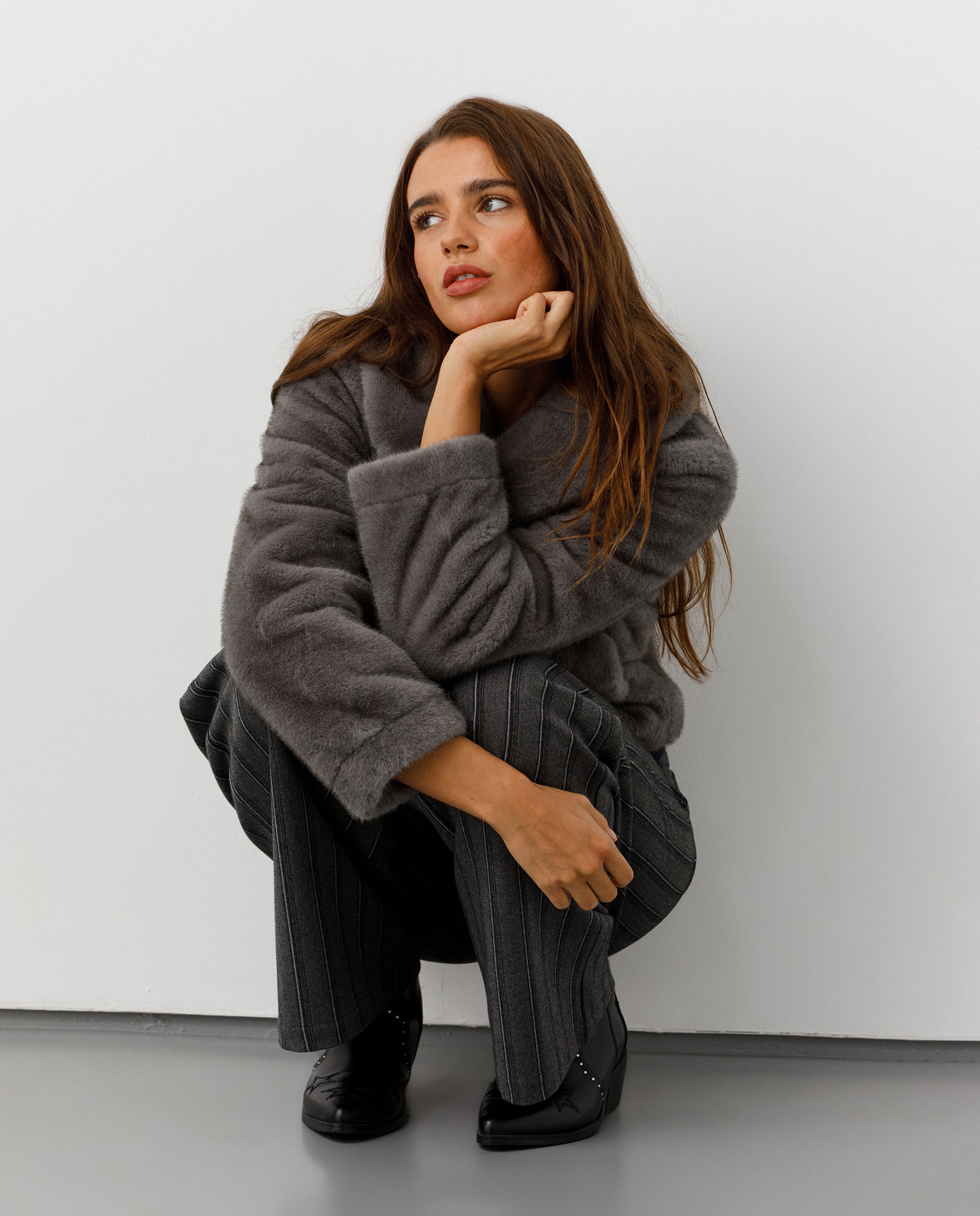 Imagen 4 de Chaqueta pelo de mujer bolsillos frontales - Noon - Gris Gris