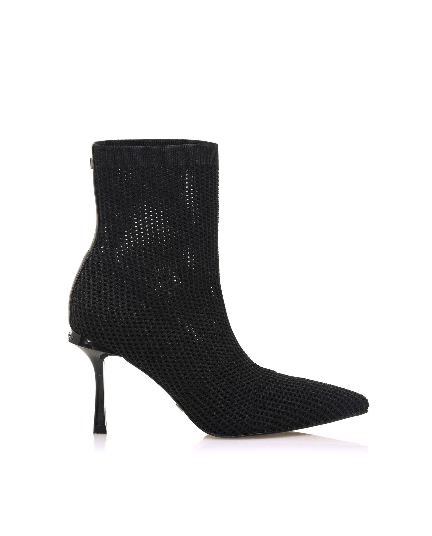 Botines de mujer en tejido de rejilla elástica de color negro y tacón fino