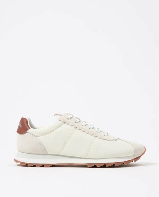 Imagen 0 de Zapatillas de piel de mujer estilo retro con cordones