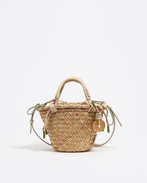 Imagen 0 de Bolso de mano de mujer capazo pequeño