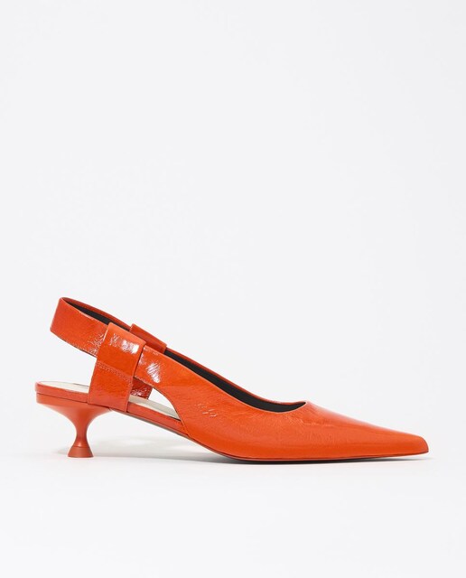 Imagen 0 de Zapato de salón de mujer destalonado con punta afilada