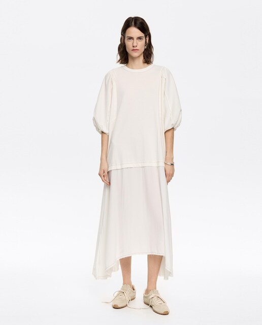 Imagen 0 de Vestido línea A con vuelo