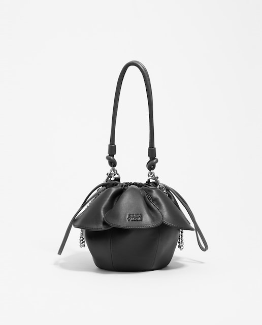 Imagen 0 de Bolso de hombro Pétalo piel convertible a bandolera