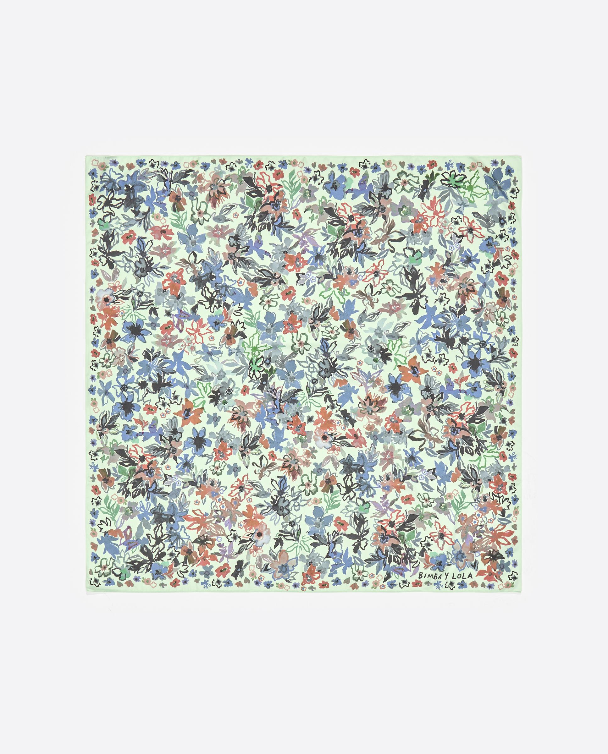 Pañuelo de mujer flores acuarela
