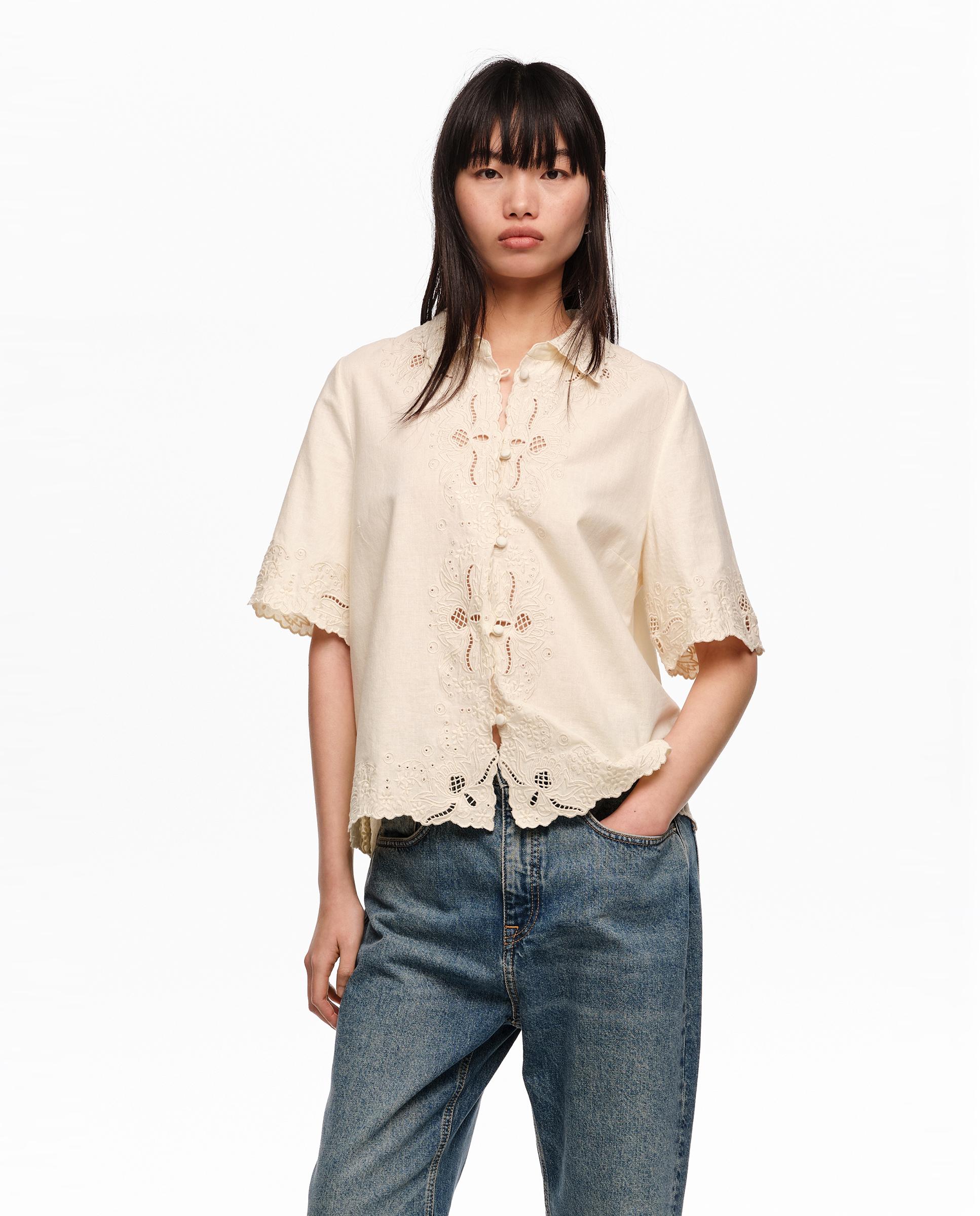Bimba y Lola - Camisa de mujer con bordados de lino.