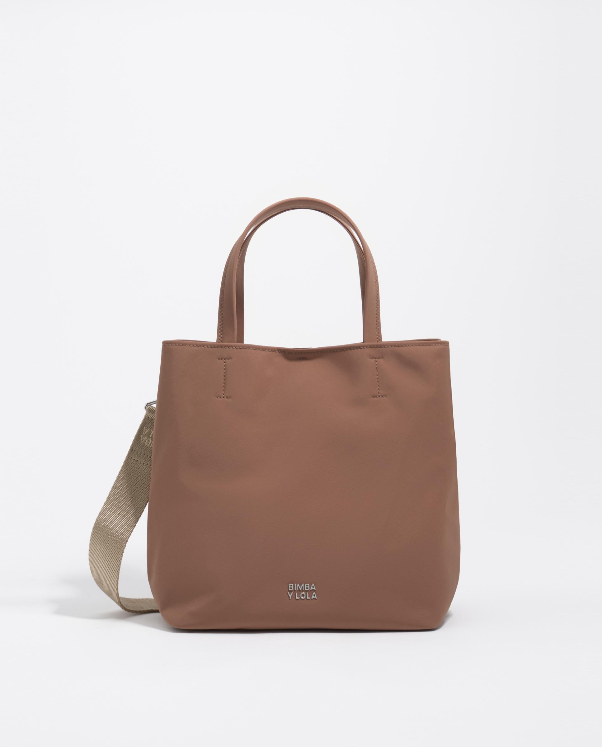 Imagen 0 de Bolso de mano de mujer chihuahua grande gabardina Marrón