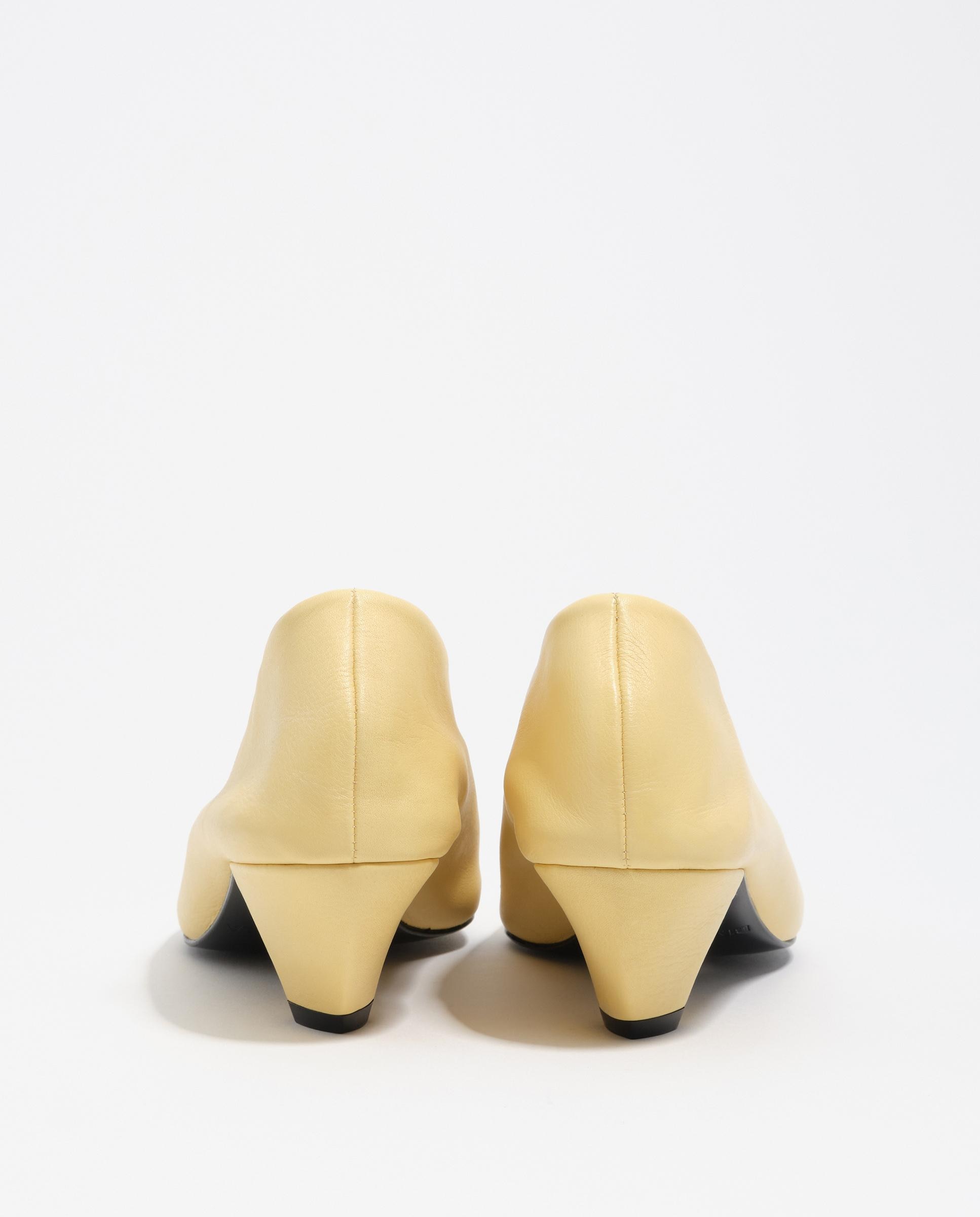 Zapatos de salón tacón medio piel - Bimba y Lola - Amarillo Amarillo-2