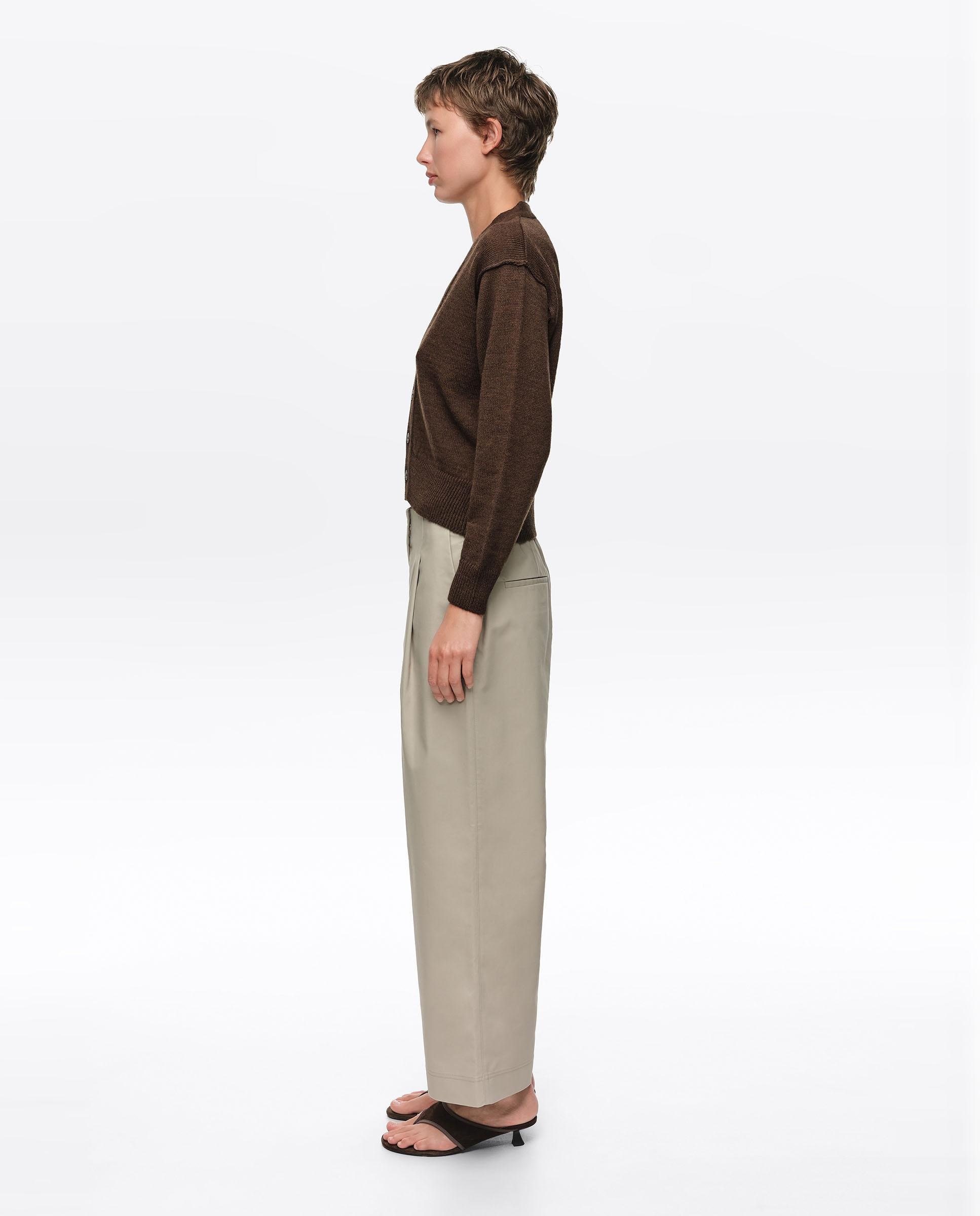 Imagen 3 de Pantalones rectos de mujer pinzas liso - Bimba y Lola - Piedra Piedra