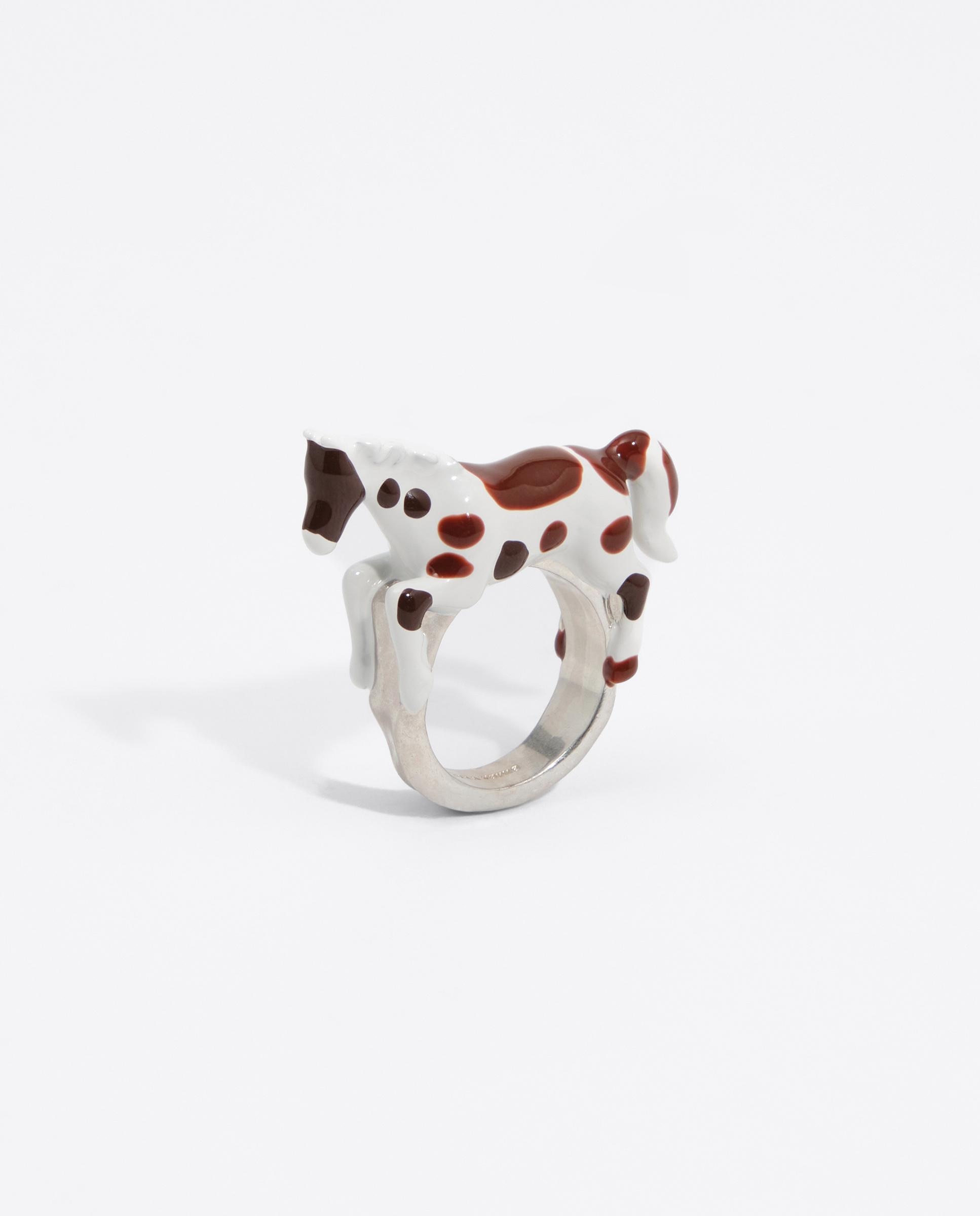 Imagen 0 de Anillo caballo esmaltado Crudo