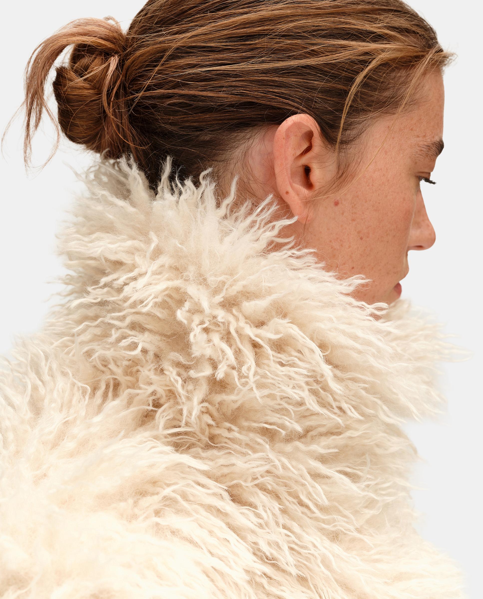 Chaleco de mujer pelo oversize - Bimba y Lola - Marfil Marfil-2