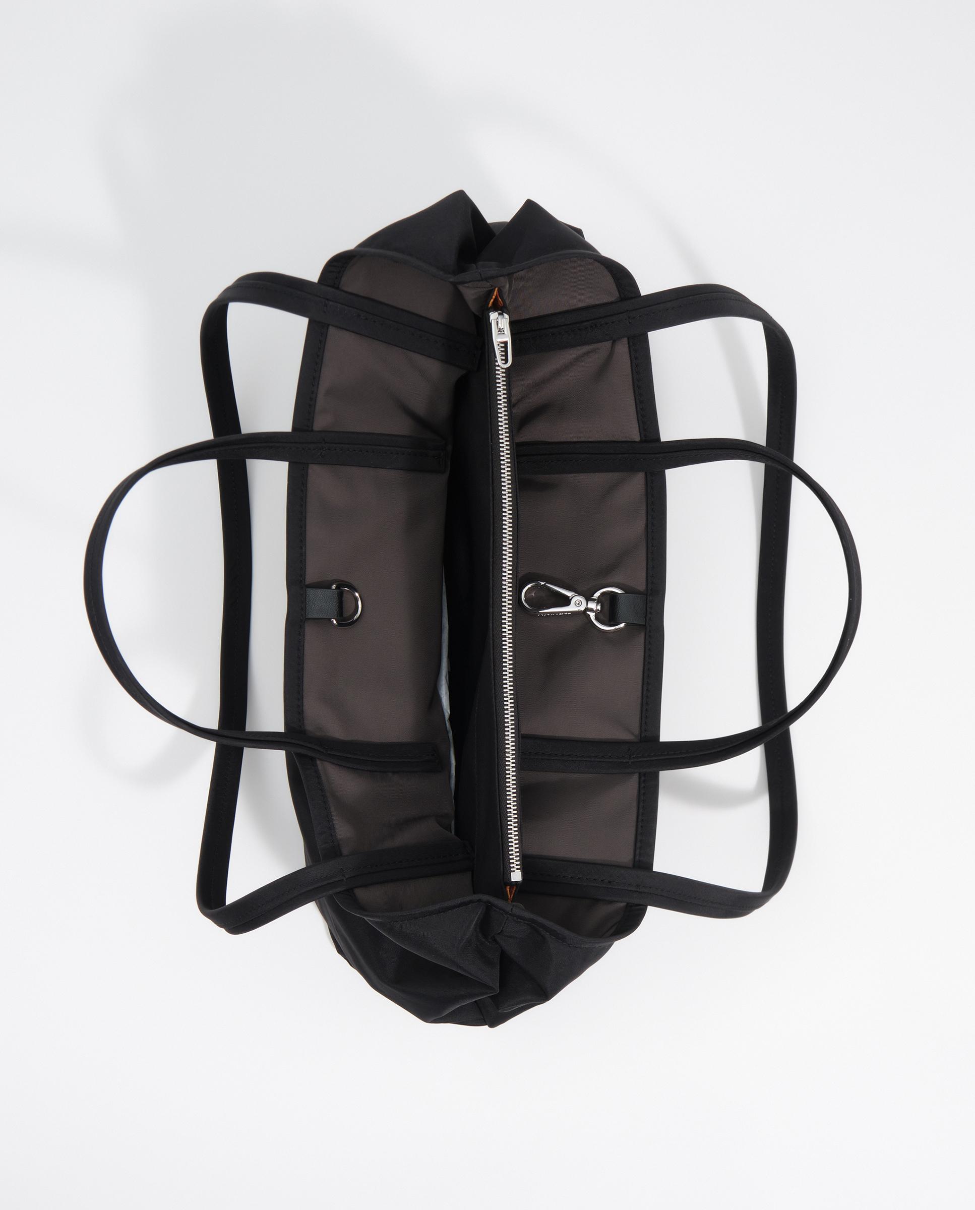 Bolso de hombro de mujer grande en nylon con cierre cremallera - Bimba y Lola - Negro Negro-3