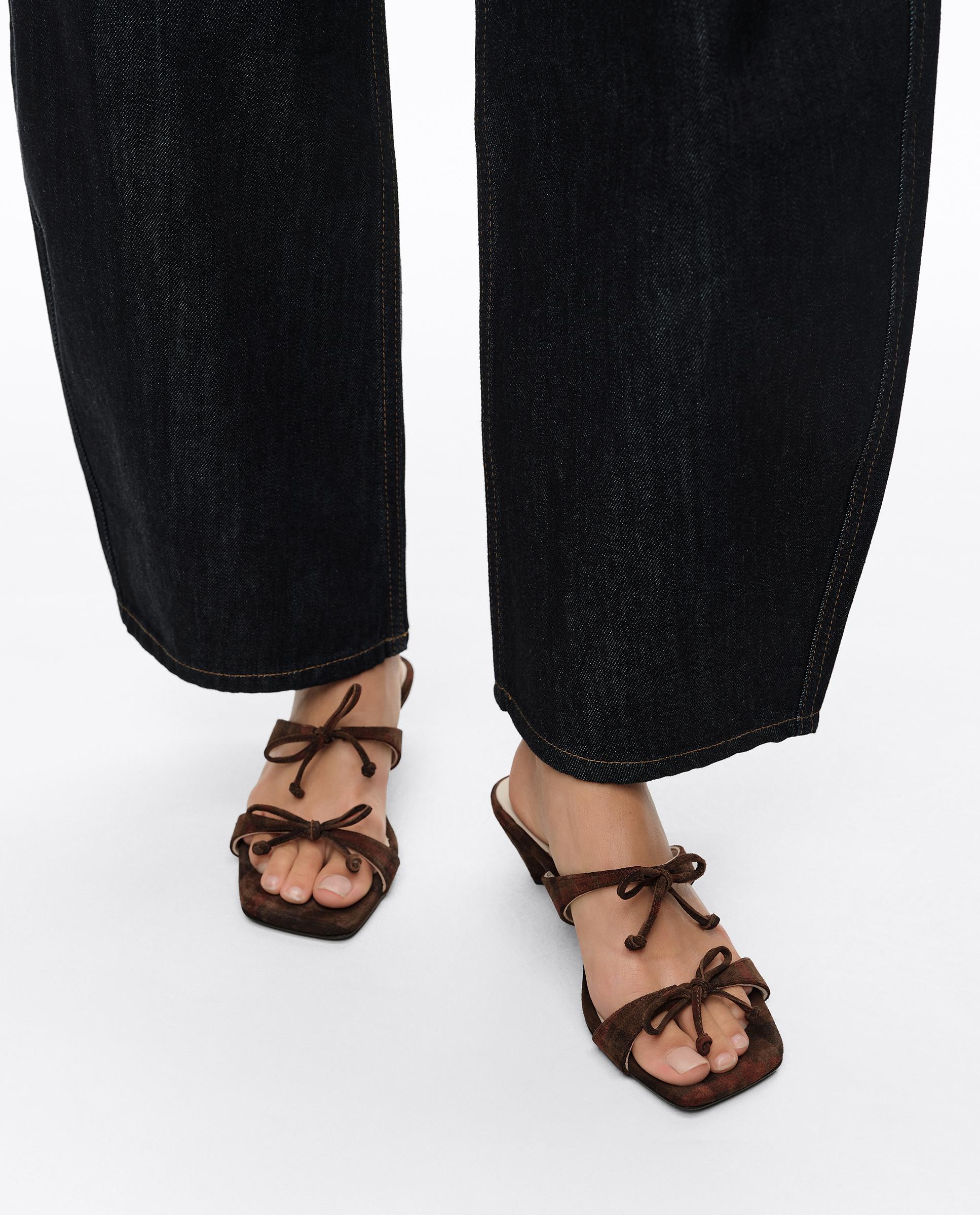Sandalias de tacón de mujer con lazos serraje print - Bimba y Lola - Marrón Marrón-3