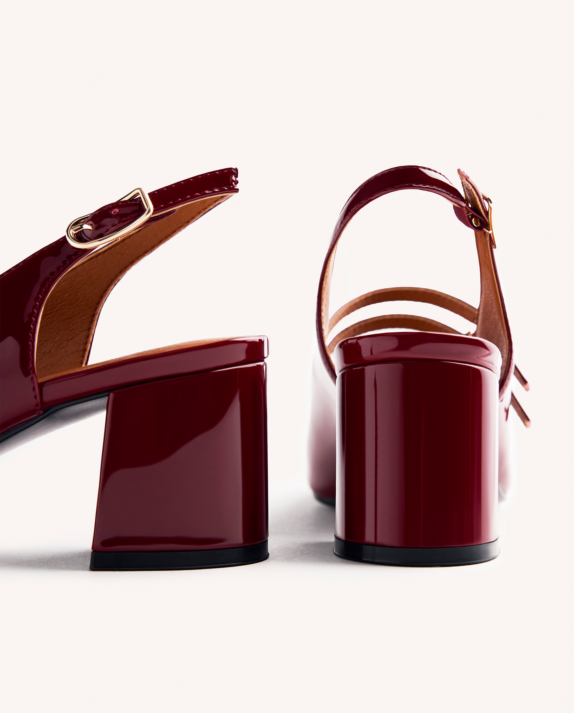 Zapatos de salón de mujer estilo mary-jane destalonados con acabado en efecto charol - Burdeos Burdeos-4