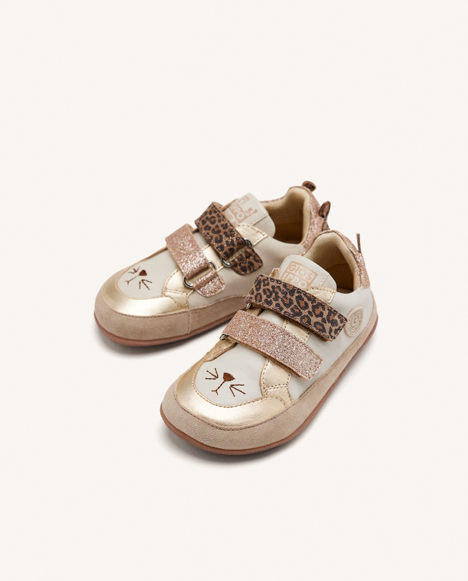 Zapatillas de piel de niña barefoot de piel con brillo y estampado animal - Gioseppo - Blanco roto Blanco roto-2