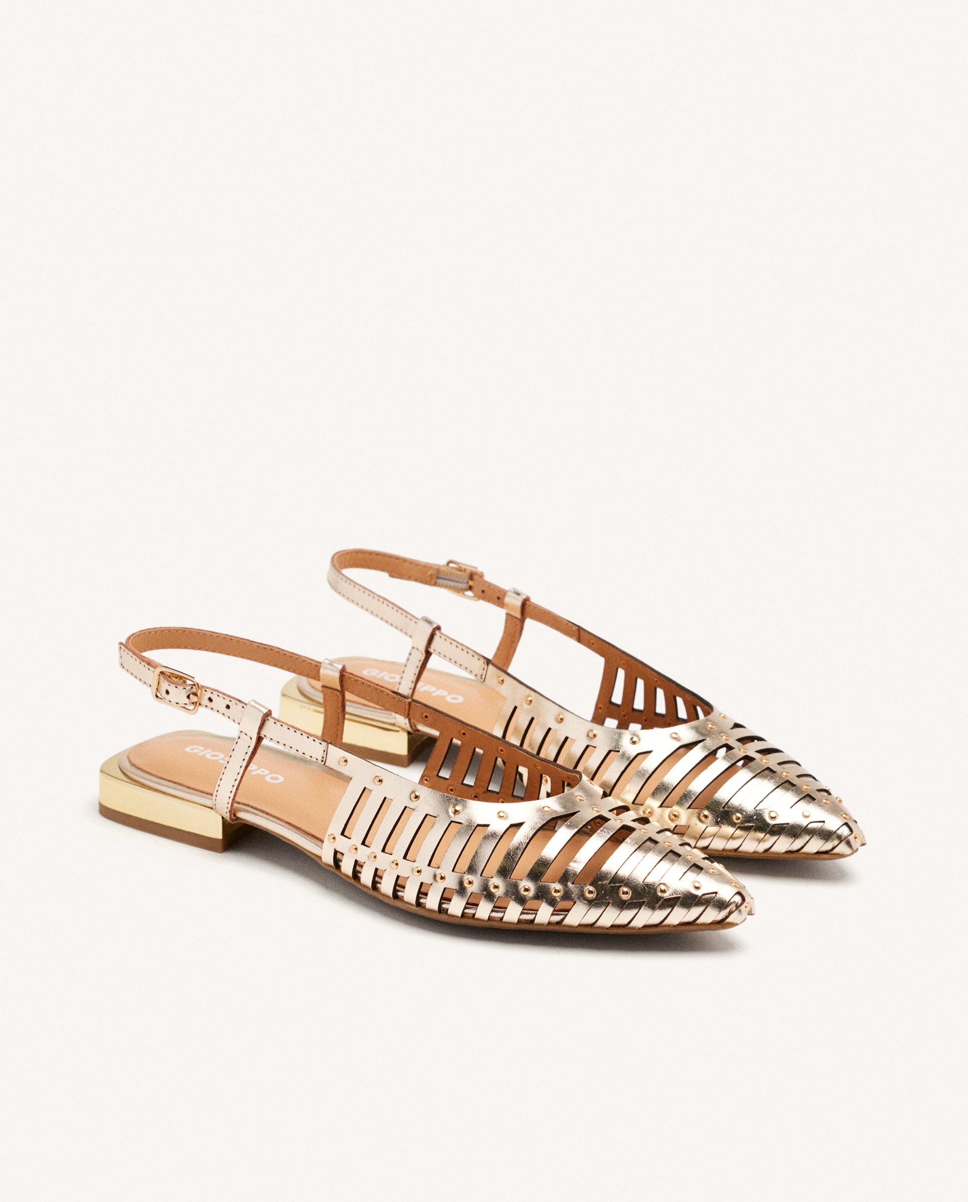 Bailarinas de mujer de piel con adorno de tachas y plantilla acolchada - Gioseppo - Dorado Dorado-3