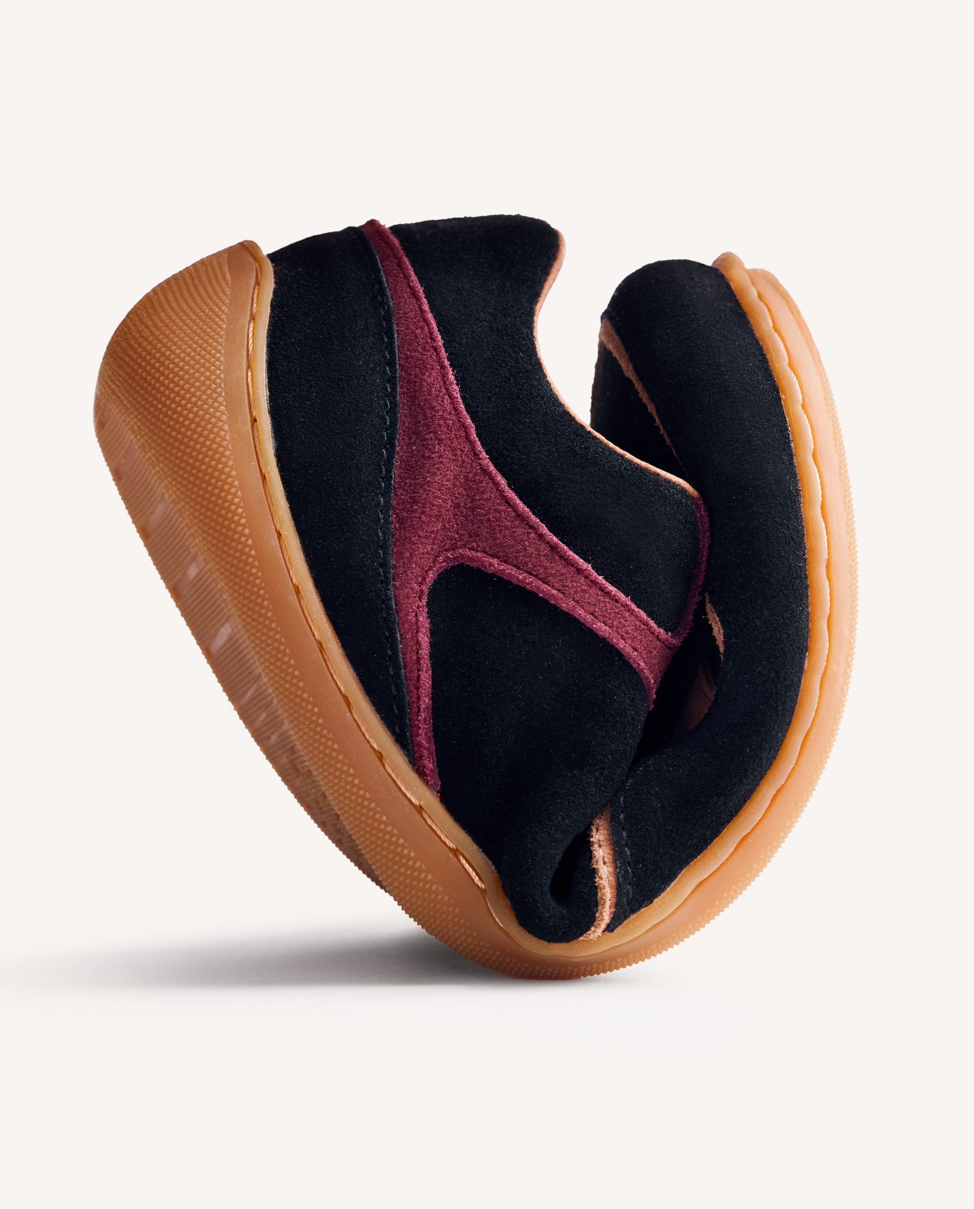 Zapatillas deportivas de mujer de piel serraje con contrastes de color barefoot - Gioseppo - Negro Negro-3