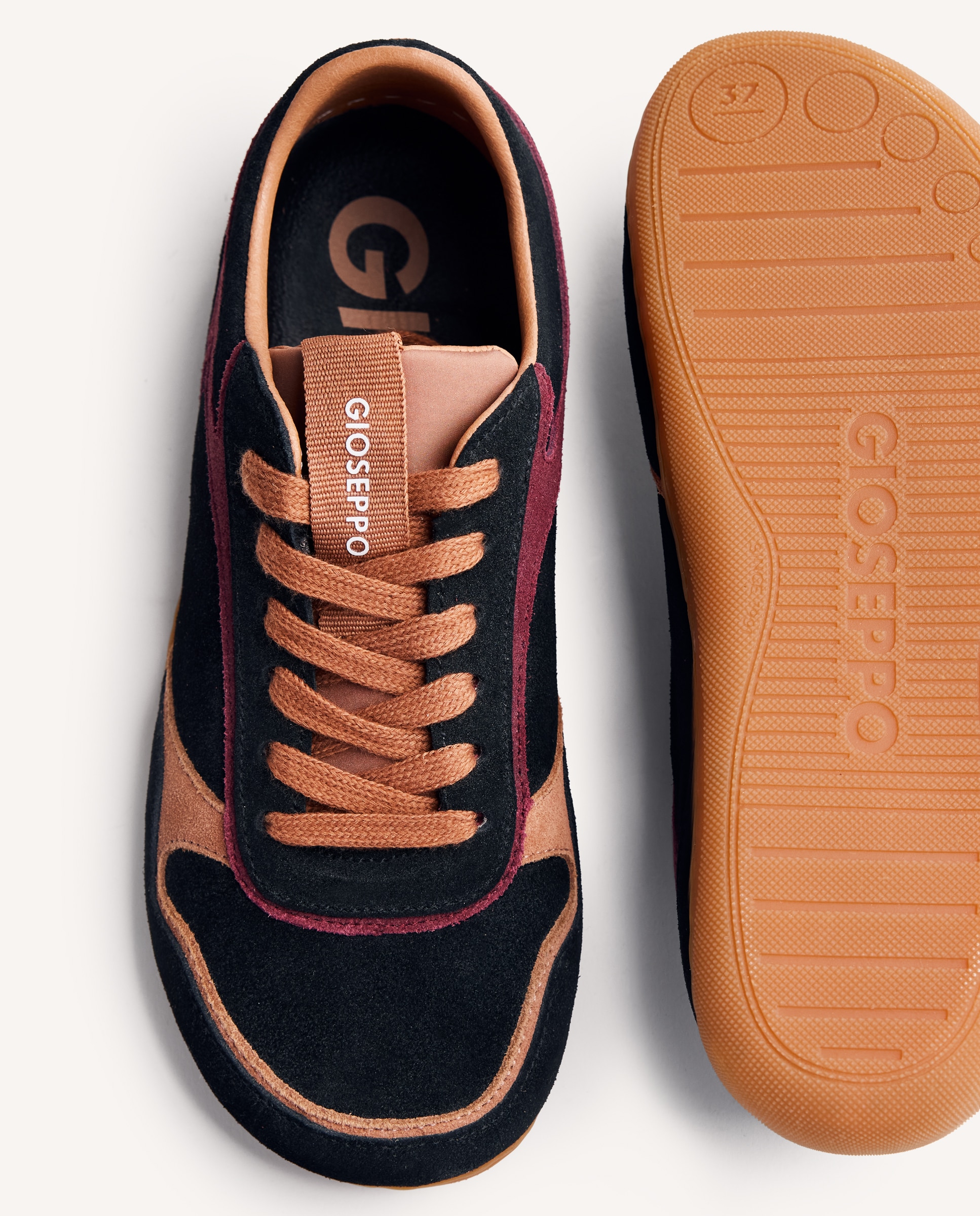 Zapatillas deportivas de mujer de piel serraje con contrastes de color barefoot - Gioseppo - Negro Negro-5