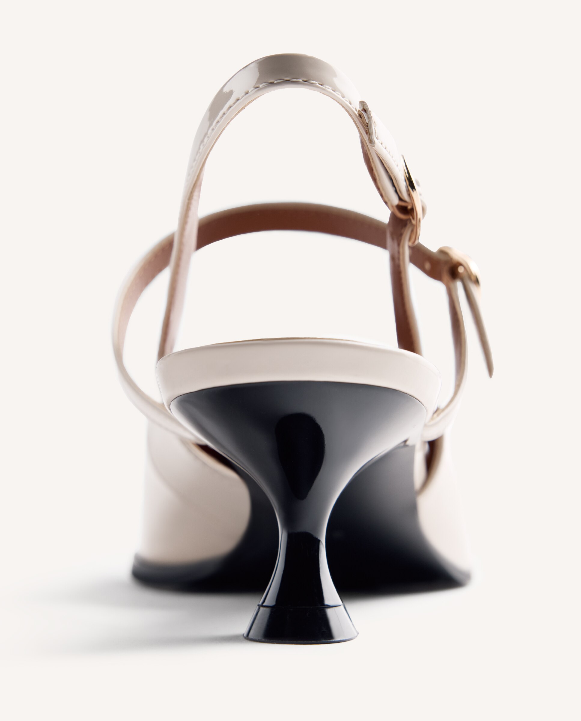 Imagen 5 de Zapatos de salón de mujer destalonados con acabado en efecto charol y detalle de hebillas - Nude Nude