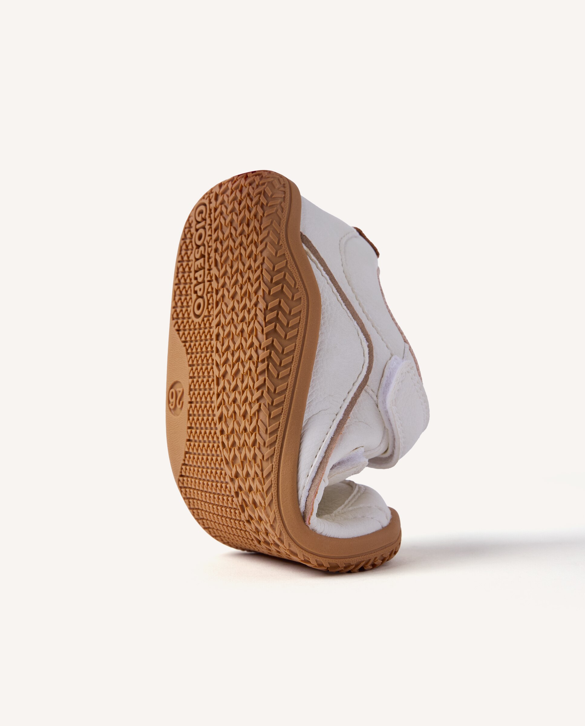 Zapatillas deportivas de niña barefoot con doble cierre ajustable - Gioseppo - Blanco Blanco-8