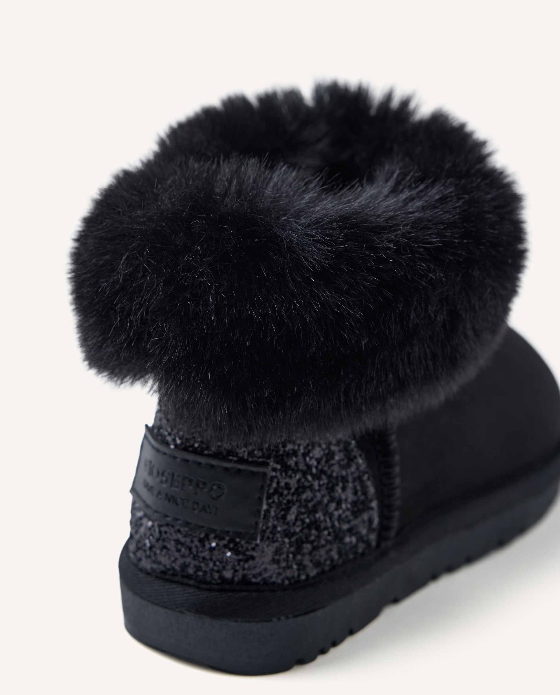 Botas australianas de niña con brillo y collarín de pelo - Gioseppo - Negro Negro-4