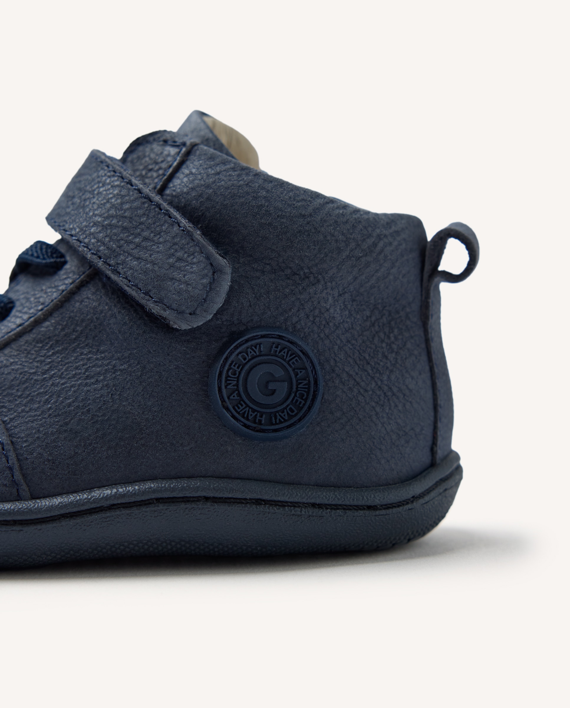 Imagen 6 de Botas de bebé niño de piel con cordones elásticos y cierre ajustable barefoot - Gioseppo - Marino Marino