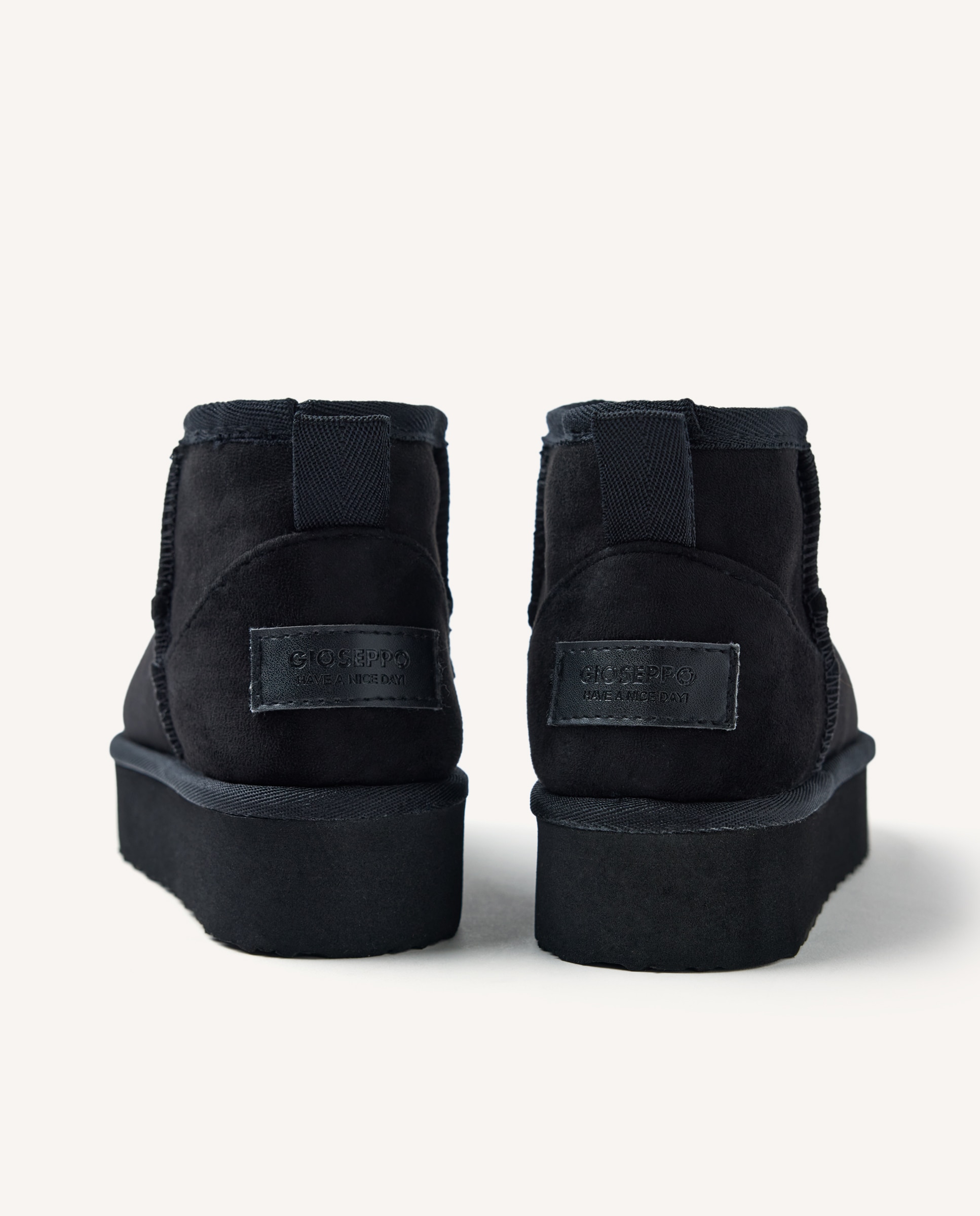 Botines australianas de niña con plataforma repelentes al agua y forradas - Gioseppo - Negro Negro-4
