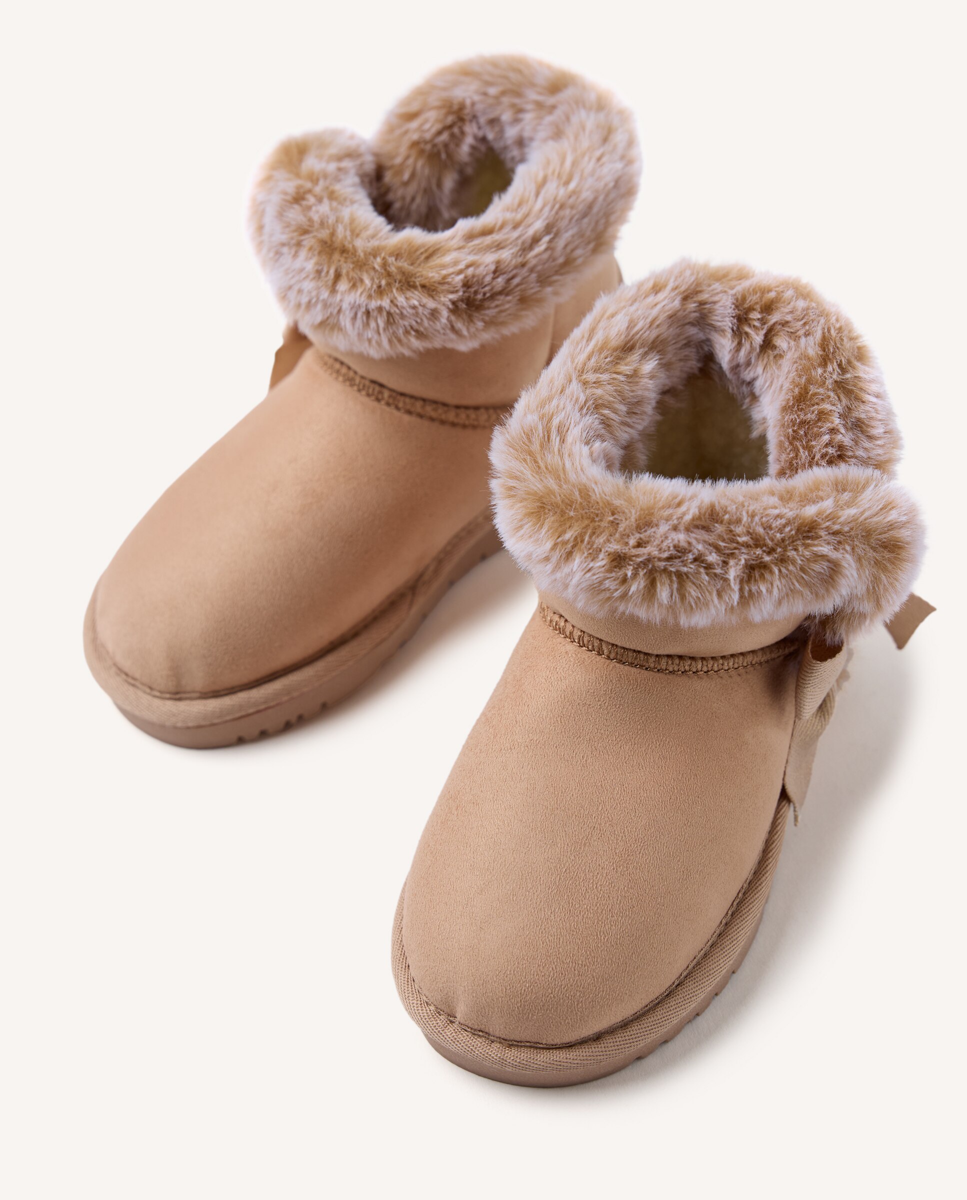 Botas australianas de niña con lazo y collarín de pelo - Gioseppo - Camel Camel-3