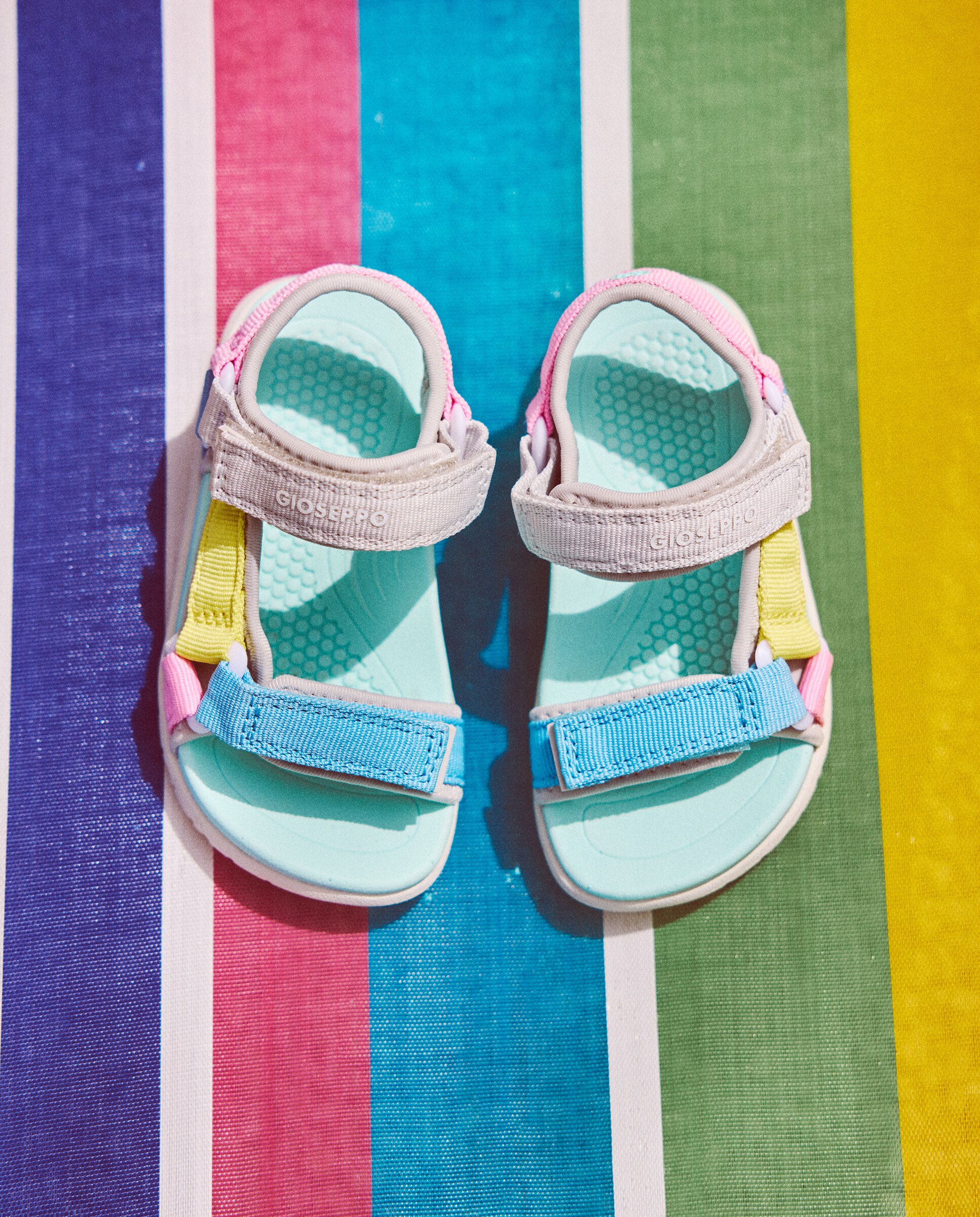 Sandalias abiertas de niña estilo californianas con contrastes de color - Gioseppo - Gris / Rosa Gris / Rosa-4