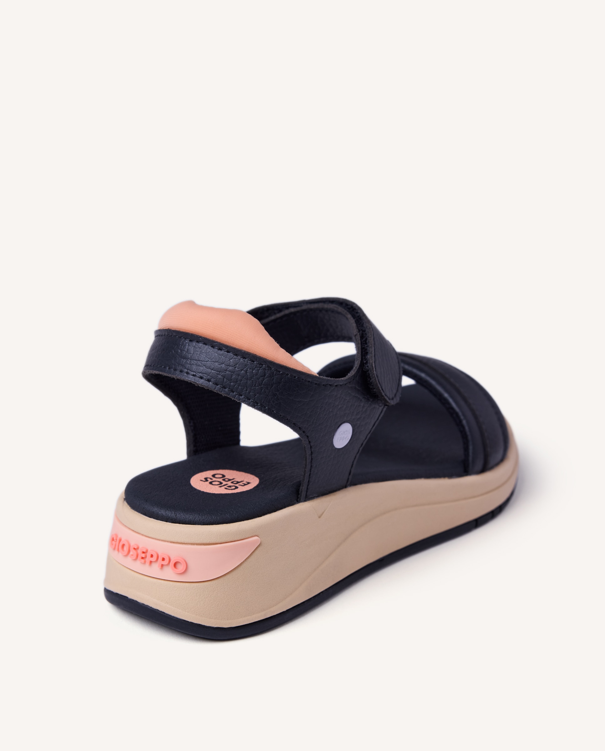 Sandalias abiertas de niña estilo deportivo con acabado metalizado - Gioseppo - Negro Negro-5