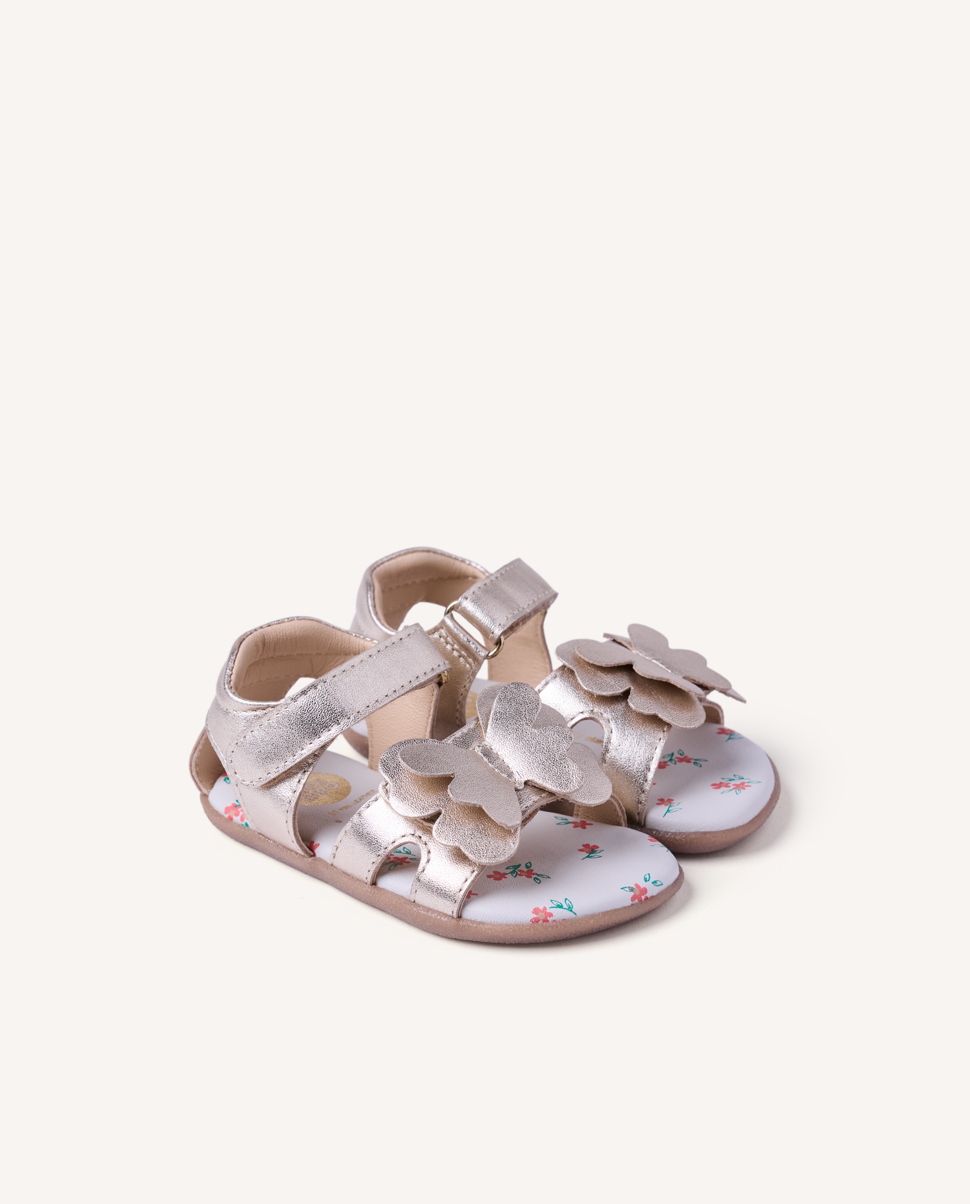 Sandalias abiertas de niña barefoot de piel con detalle de mariposa - Gioseppo - Blanco Oro-2