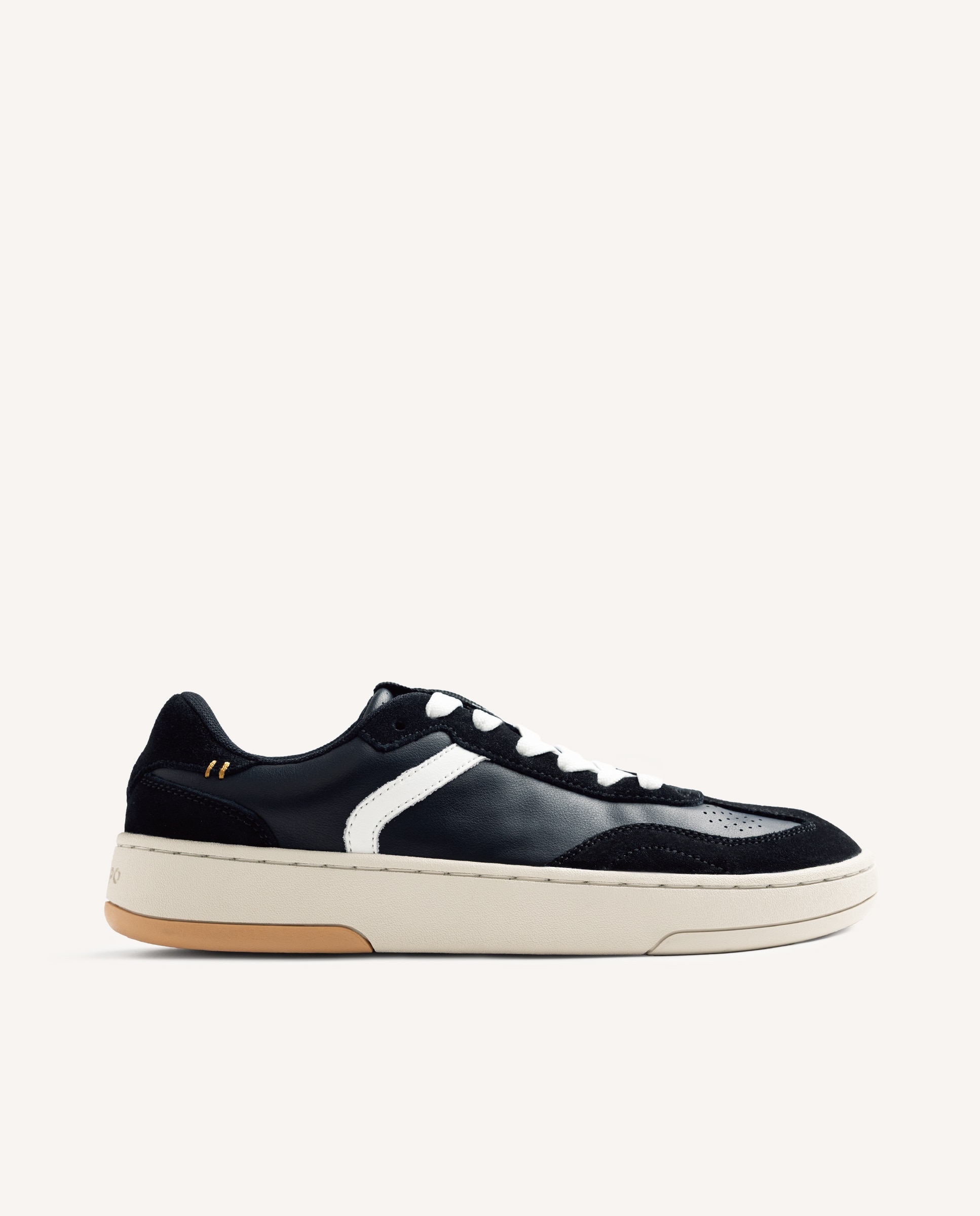 Gioseppo - Zapatillas deportivas de mujer de piel negras barefoot.