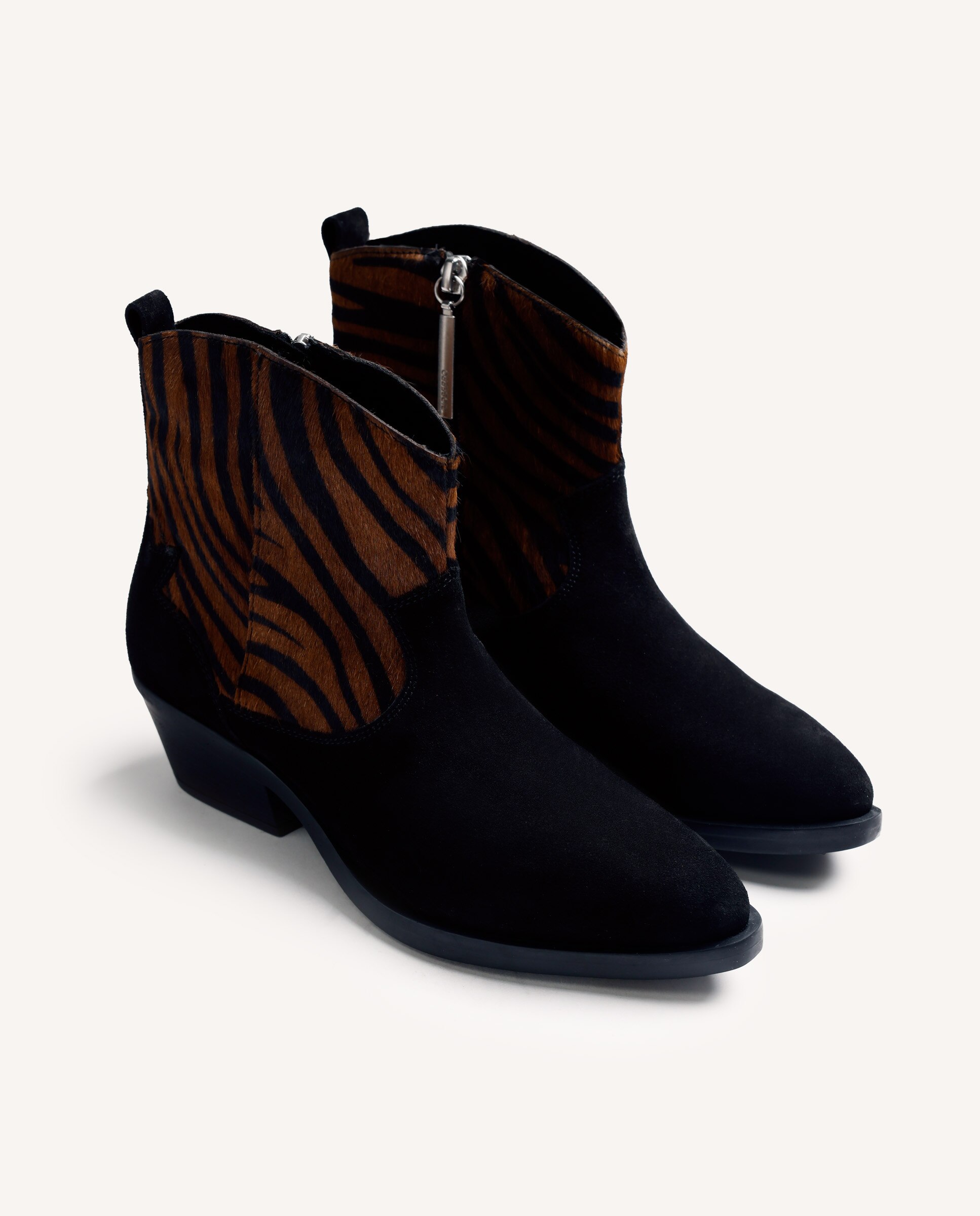 Botines básicos de mujer de piel serraje con punta ovalada y tacón cubano - Gioseppo - Estampado Estampado-4